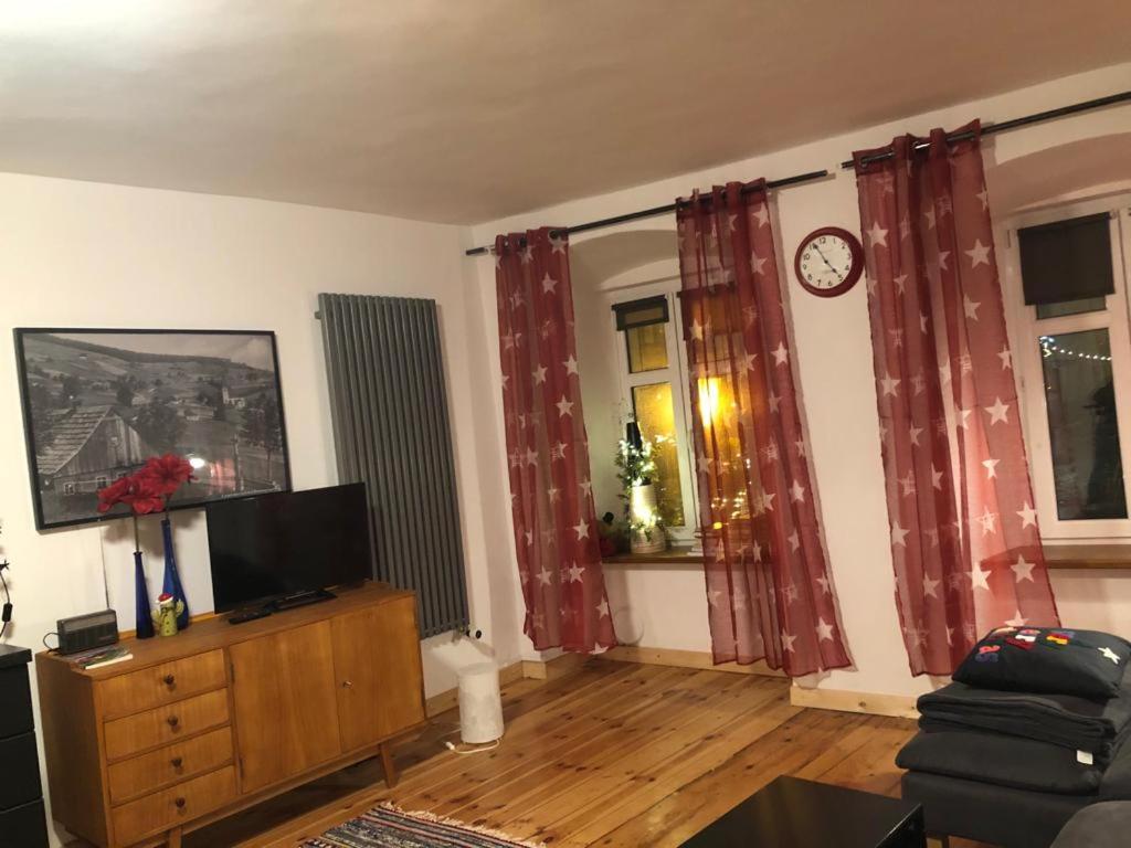 One-Bedroom Apartment - Photo 12