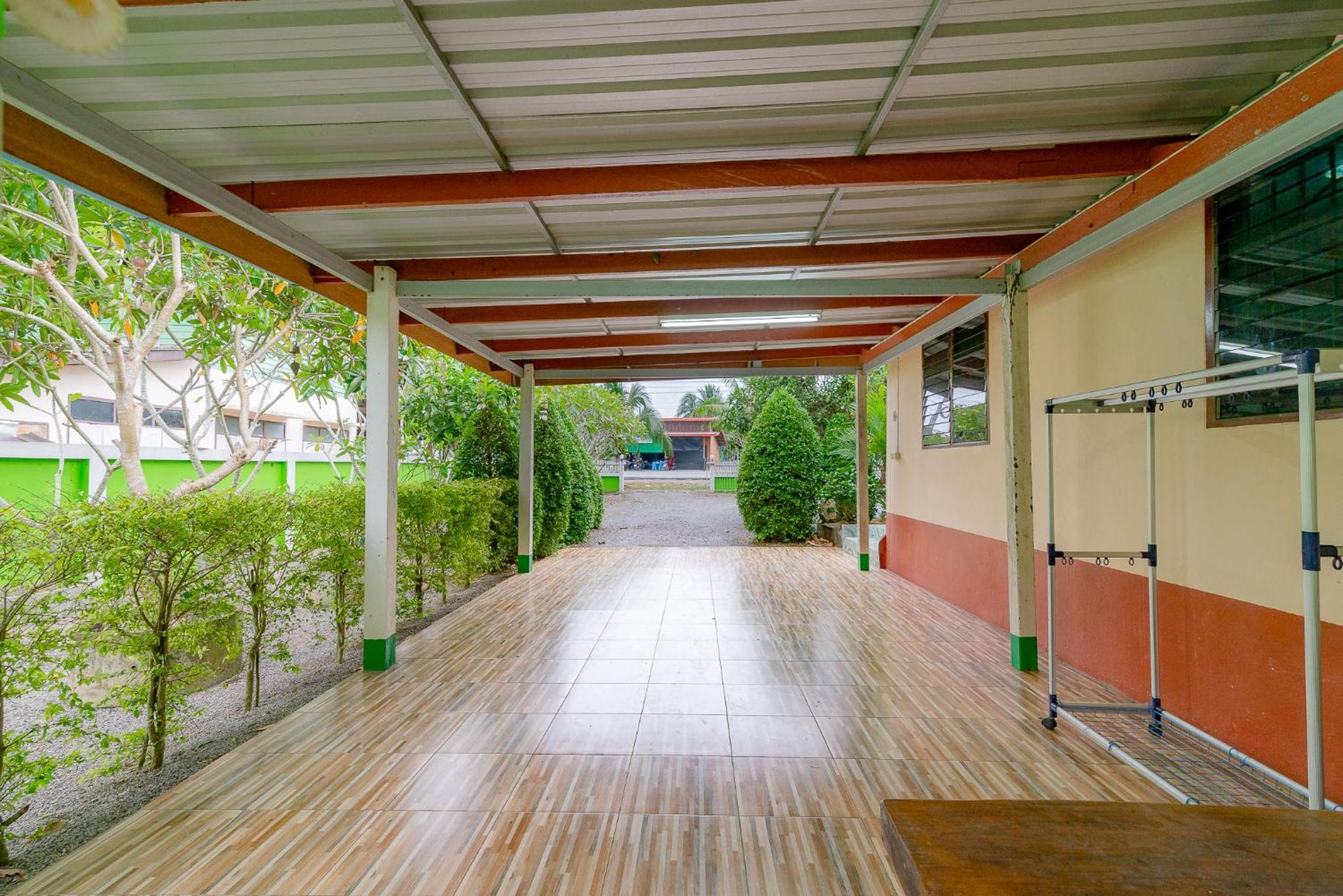 Two-Bedroom Villa - Photo 9
