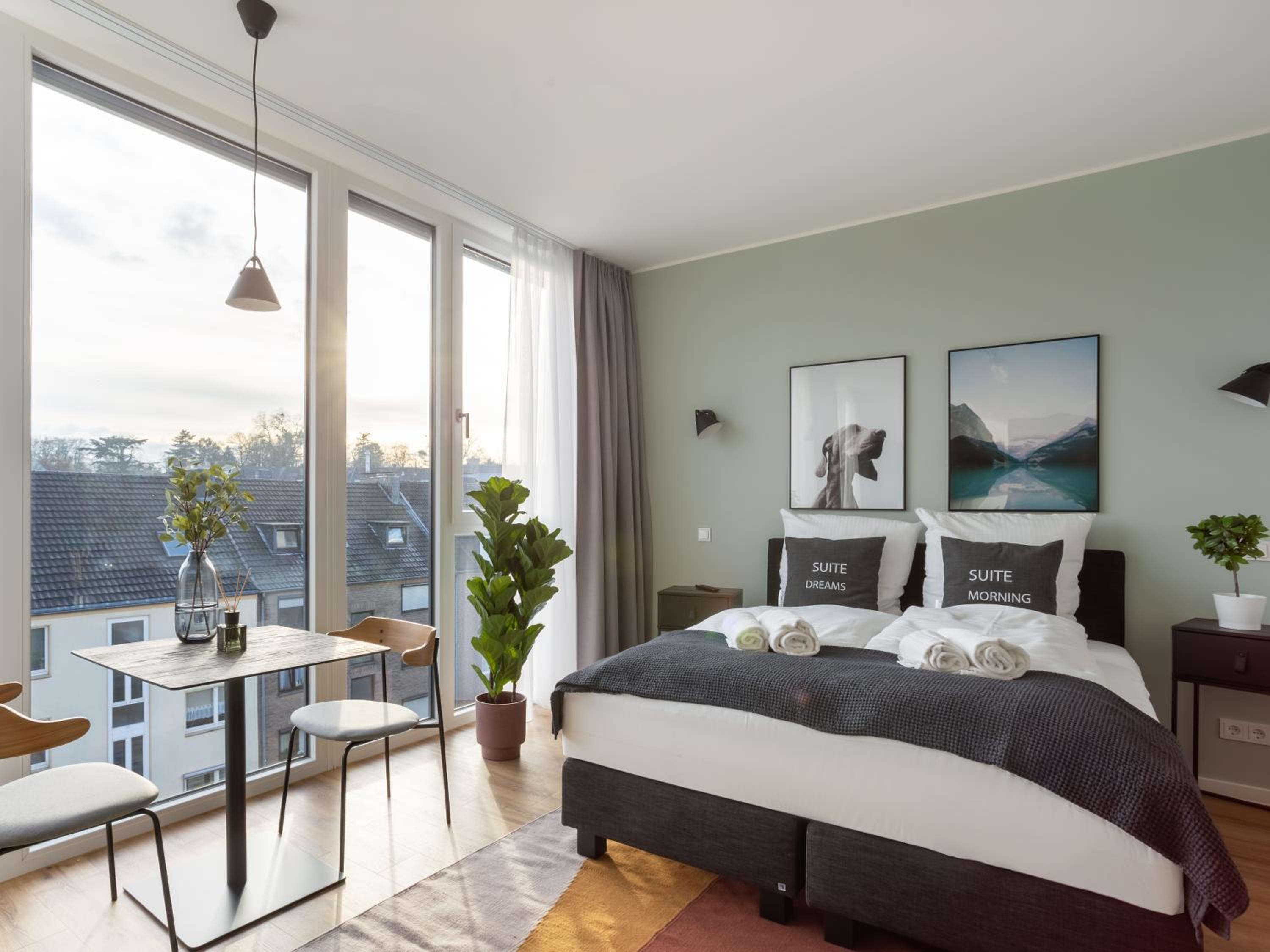 Suite S photo 3