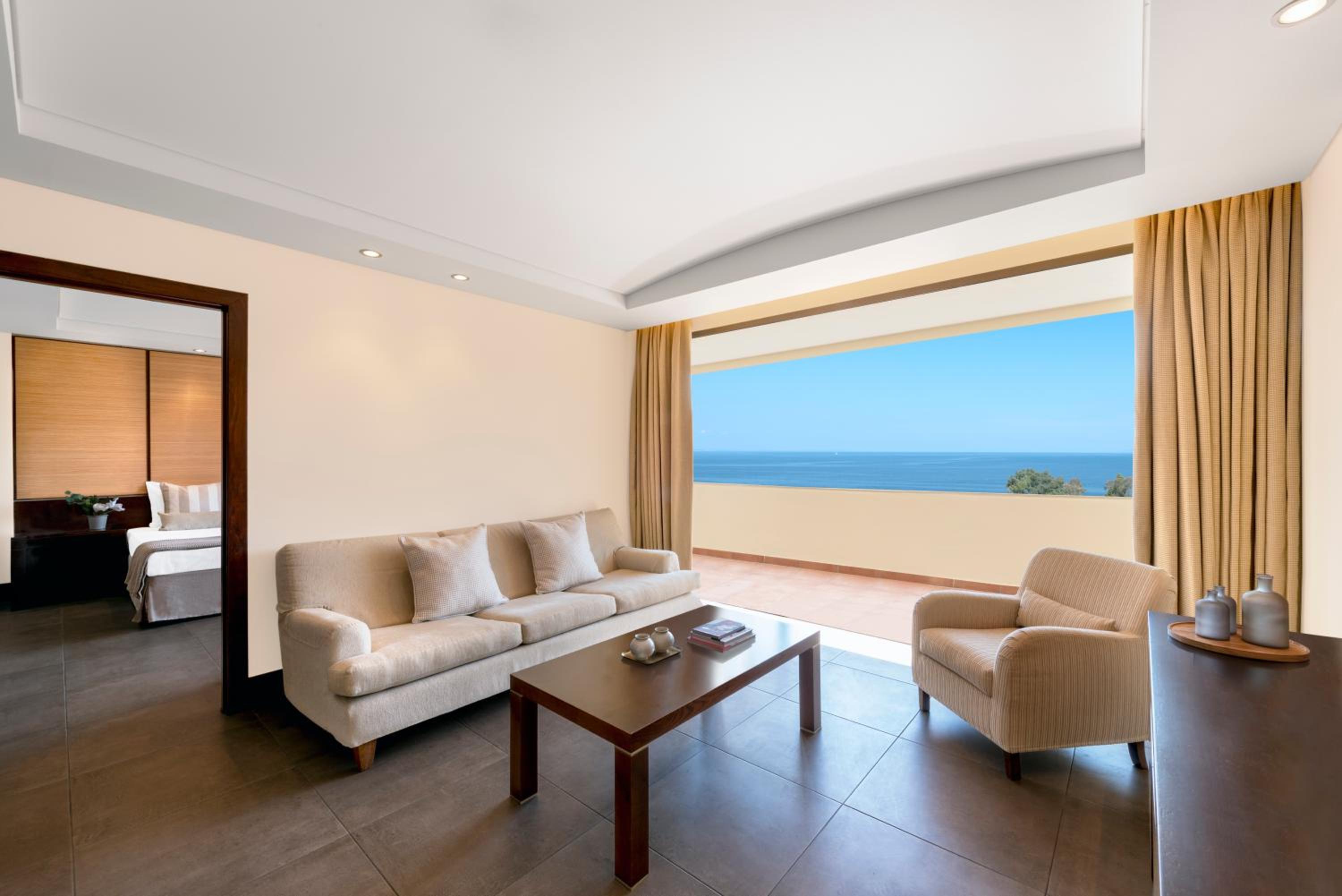 Suite Sea or Marina View - Photo 4