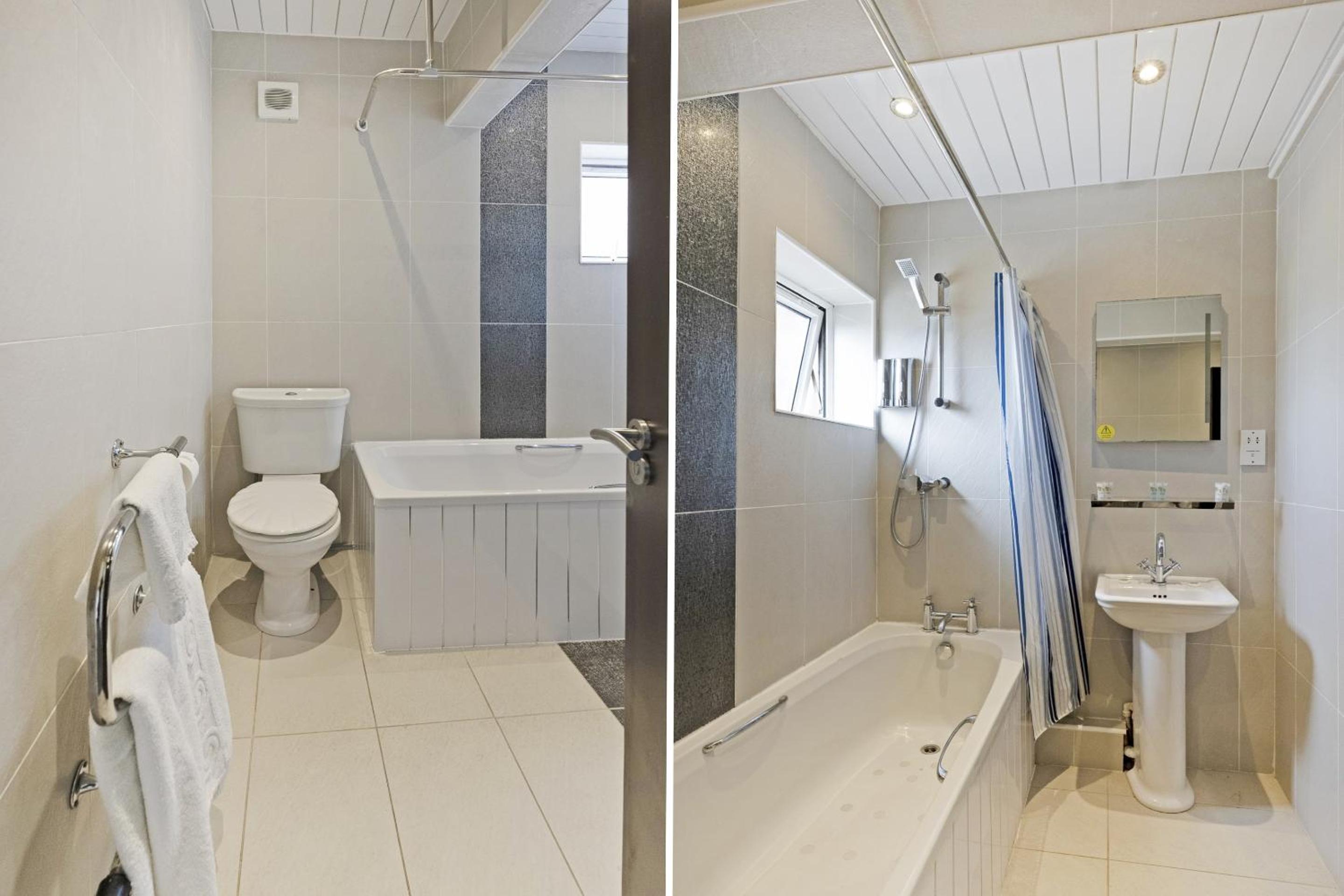 Standard Twin Room - Photo 8