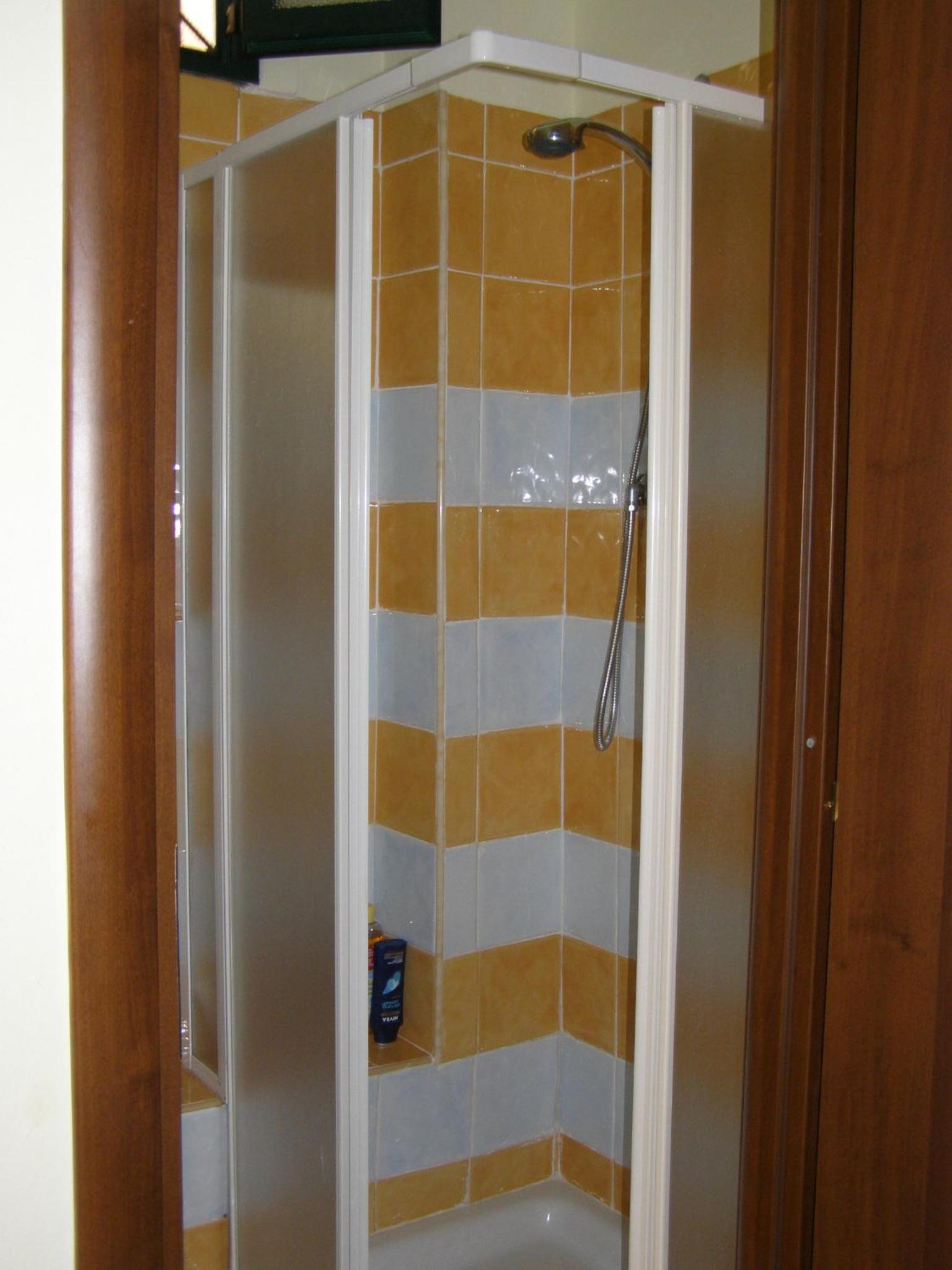 Double Room with Private External Bathroom photo 2