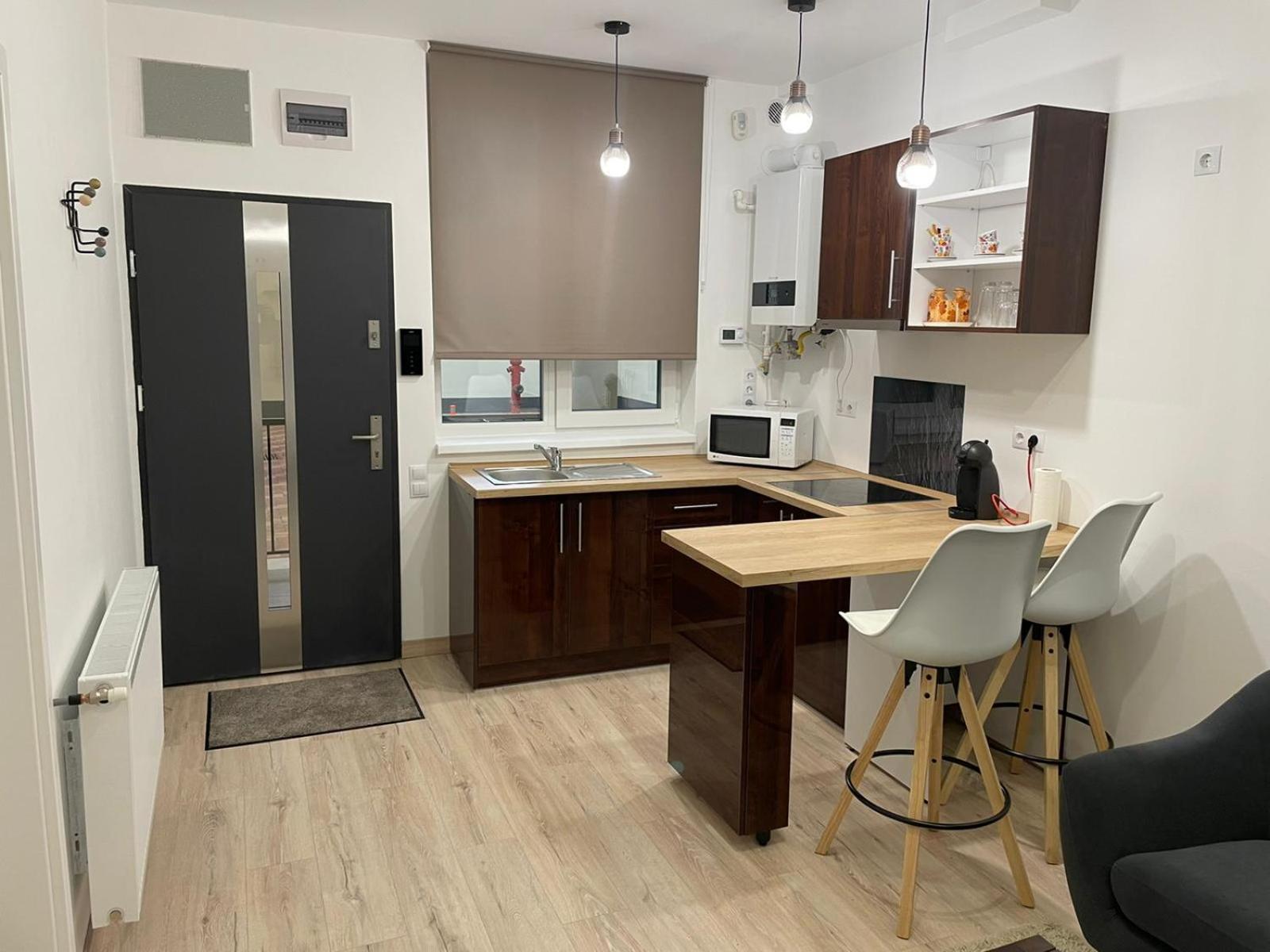 One-Bedroom Apartment - Photo 10