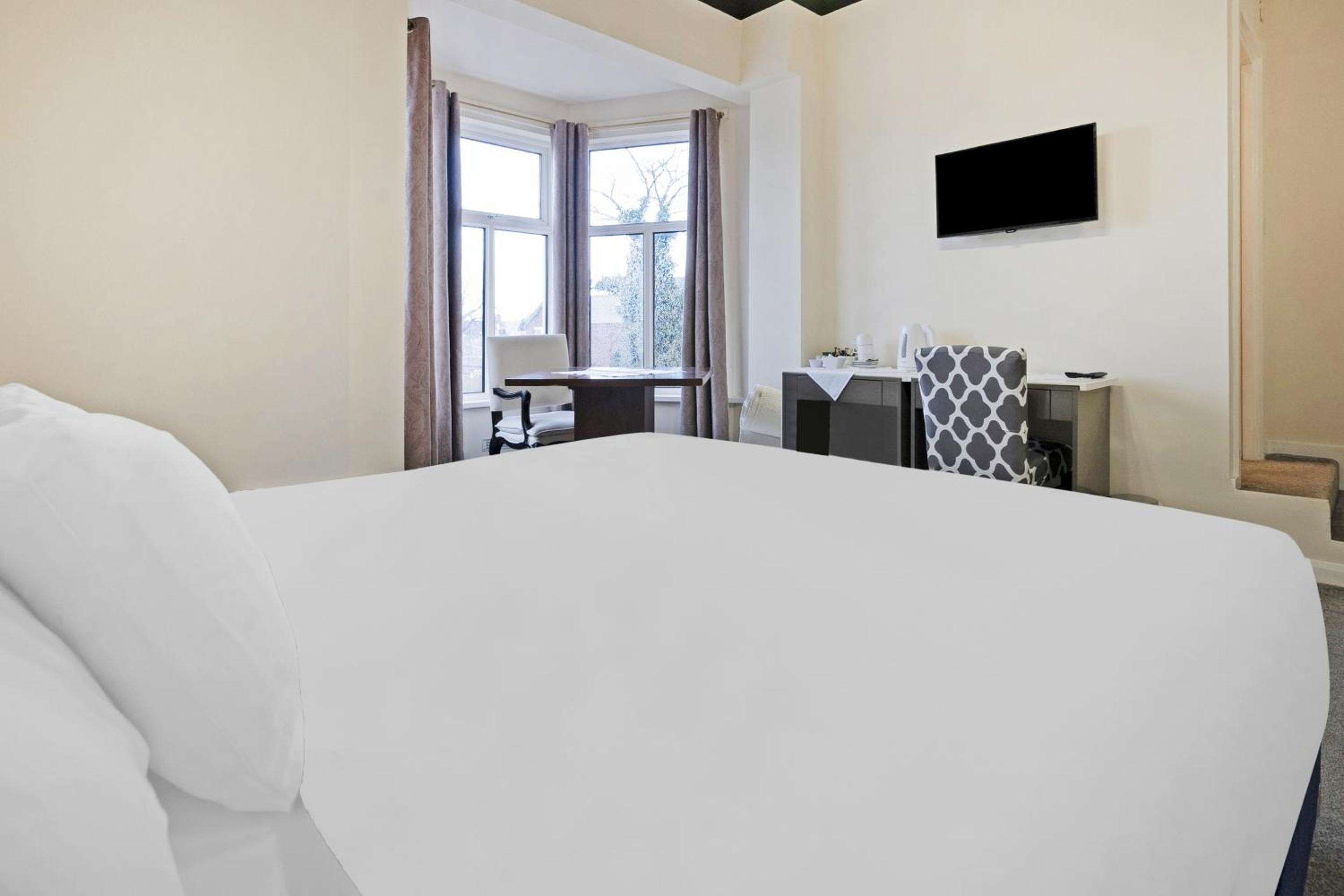 Standard Triple Room - Photo 3