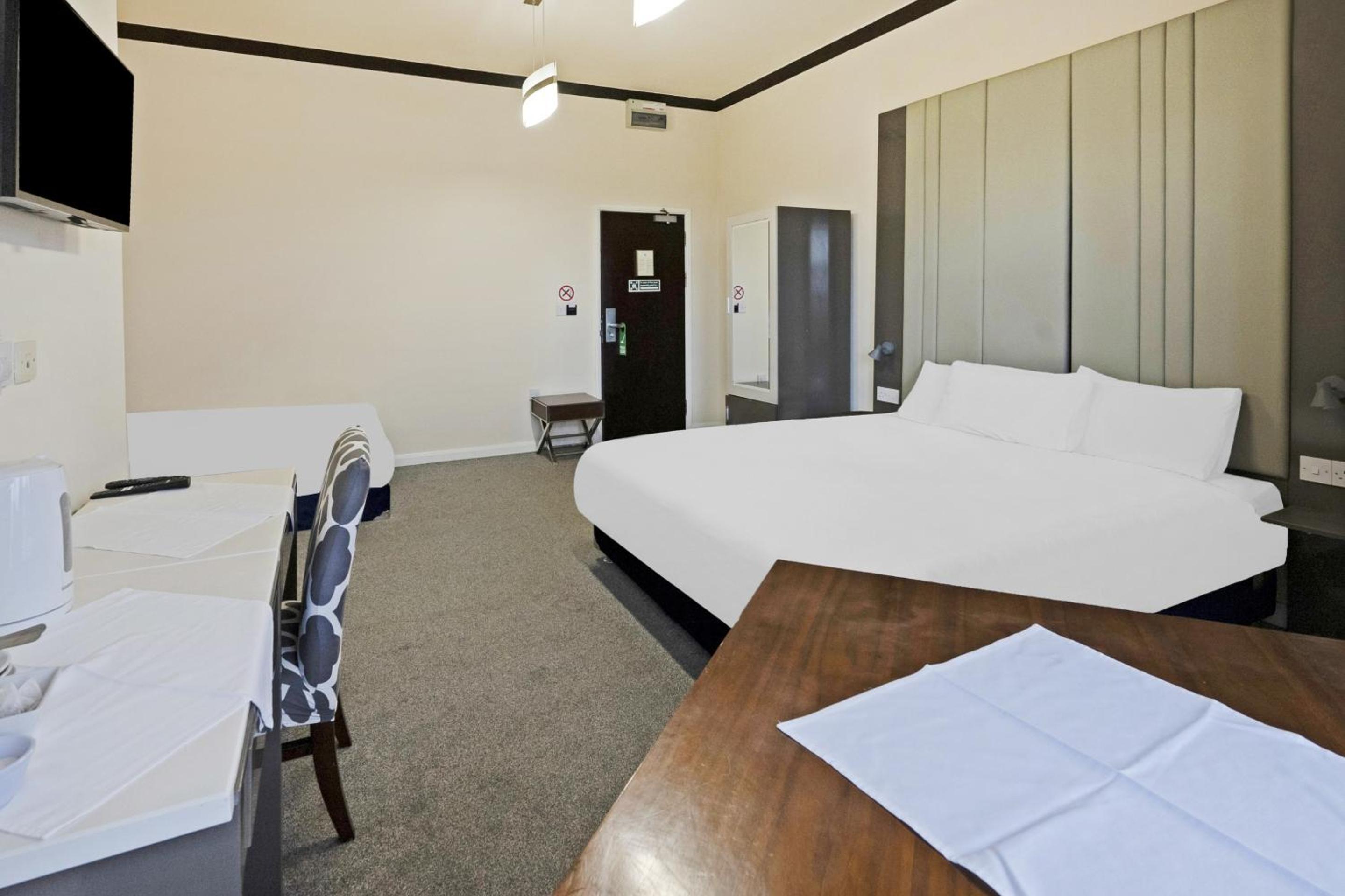 Standard Triple Room - Photo 6
