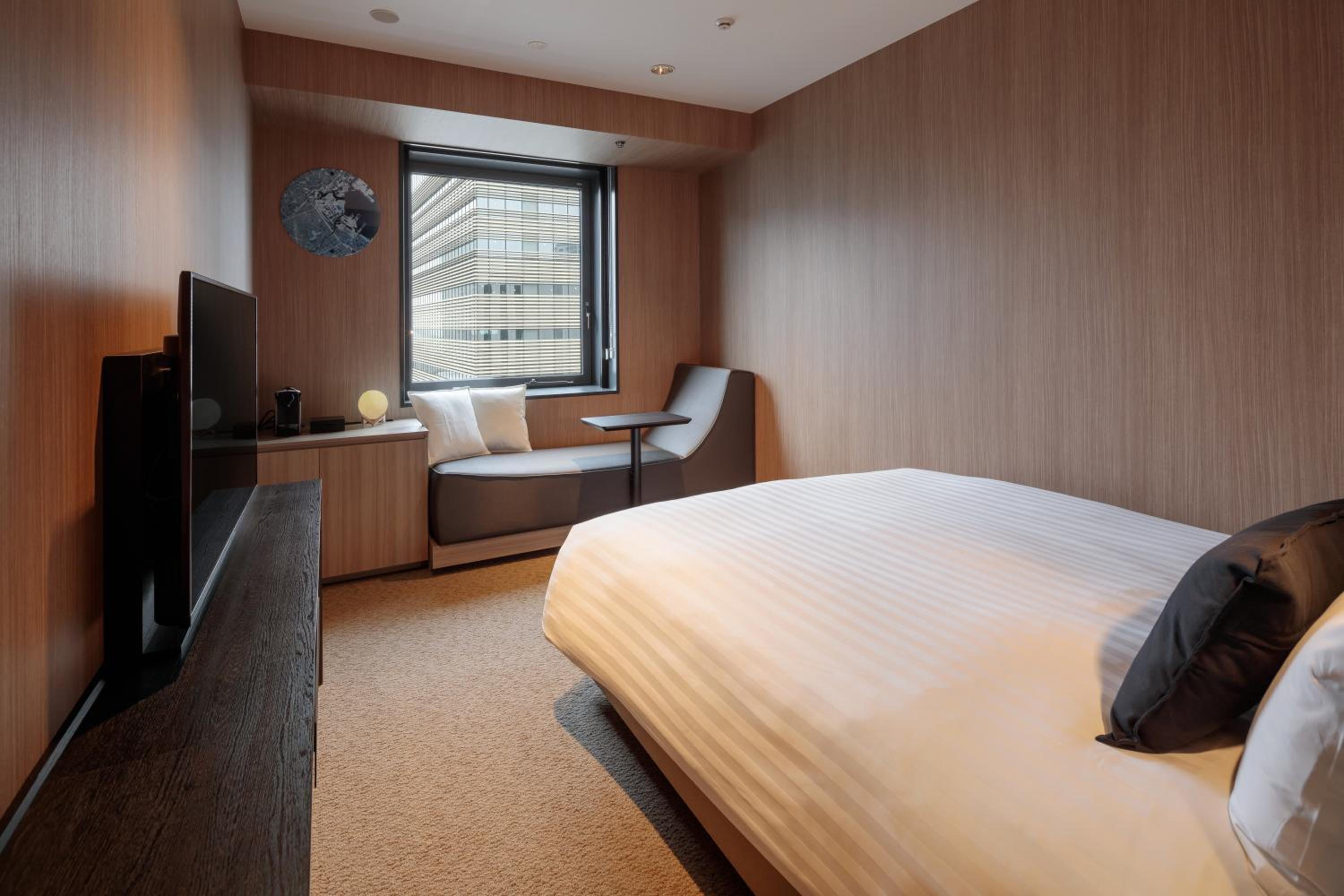 Standard Queen Room - Premium Floor - Photo 1