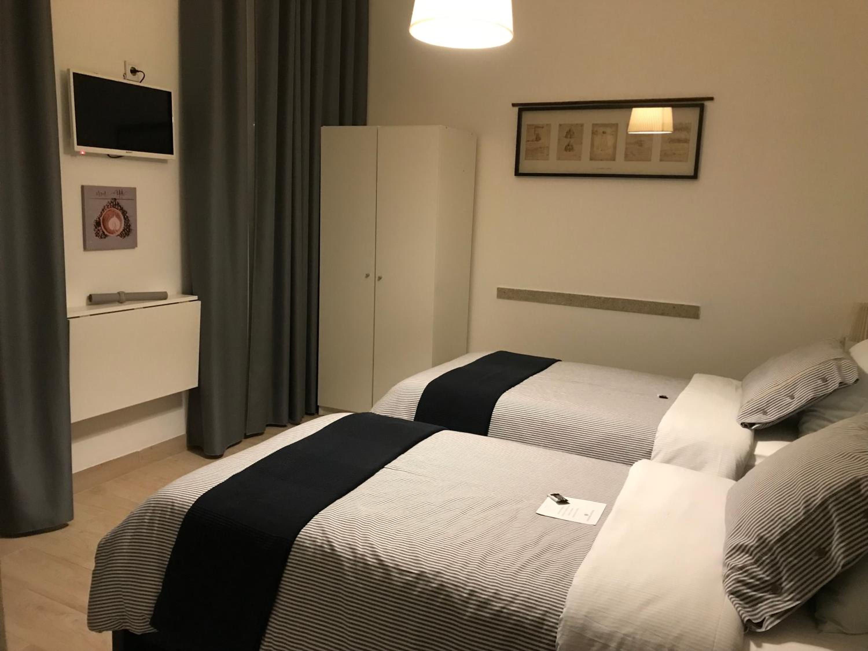 Double or Twin Room photo 3