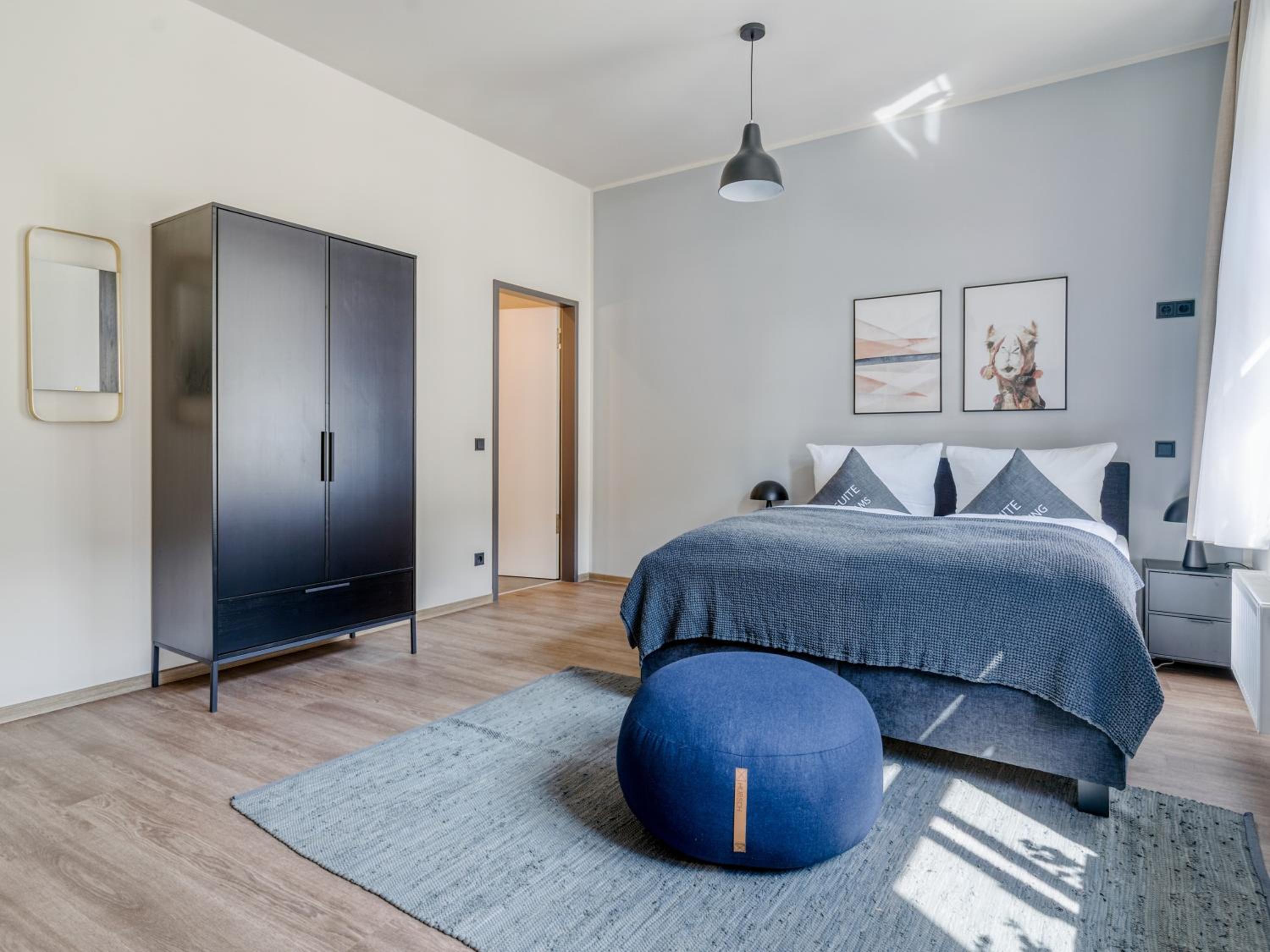 Suite L - Photo 3