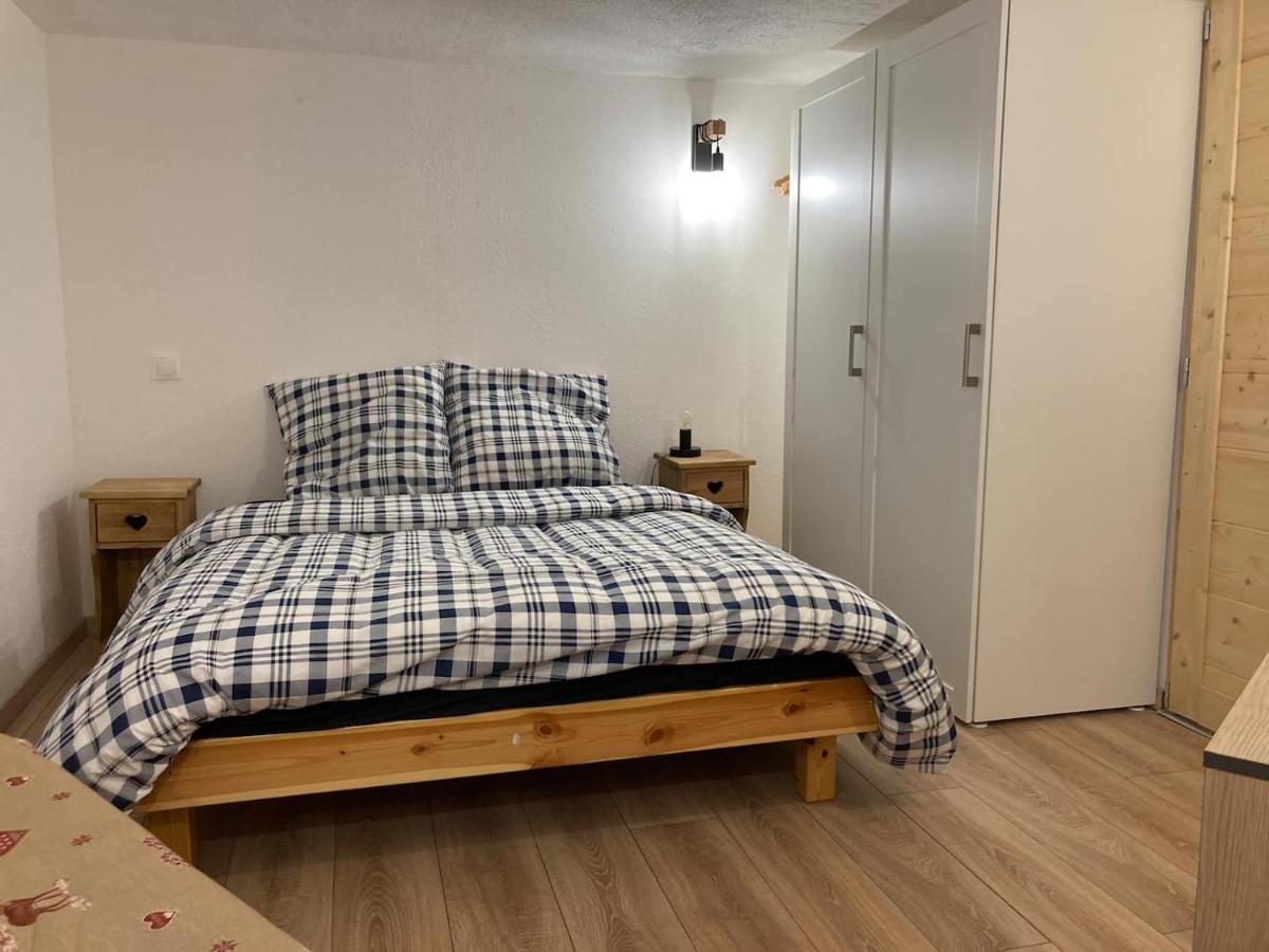 Three-Bedroom Apartment photo 3