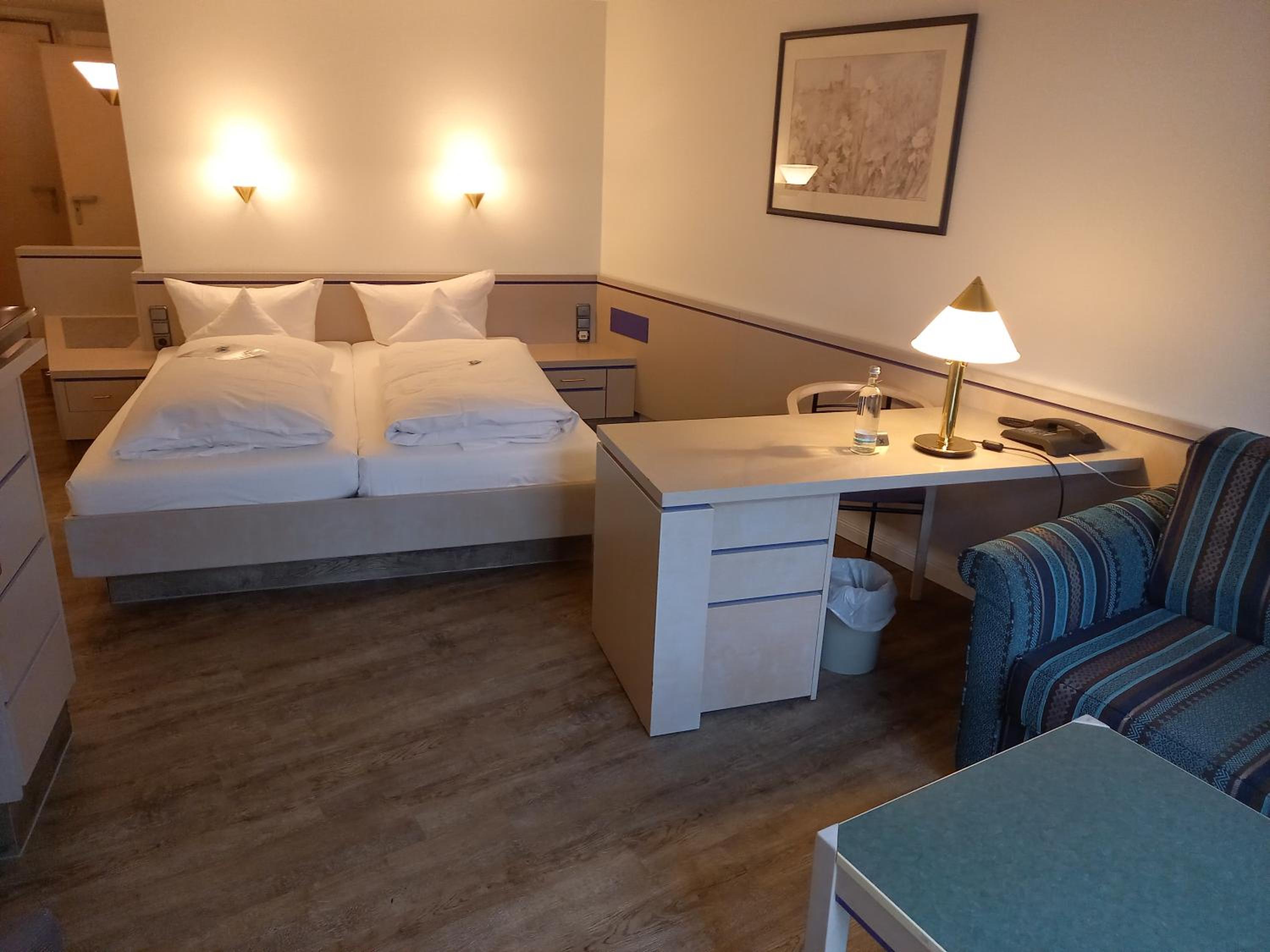 Standard Double Room - Photo 1