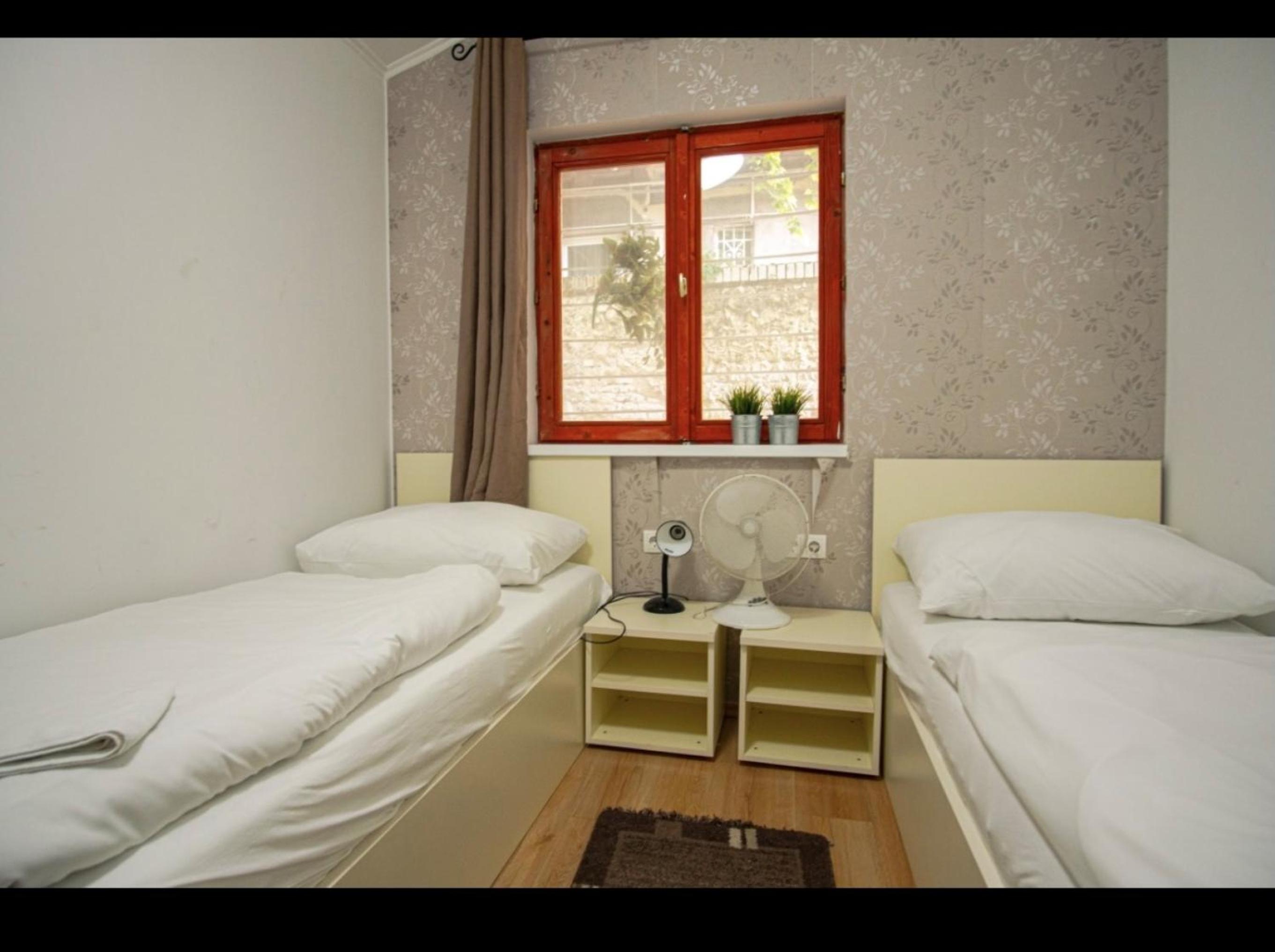 Triple Room - Photo 24