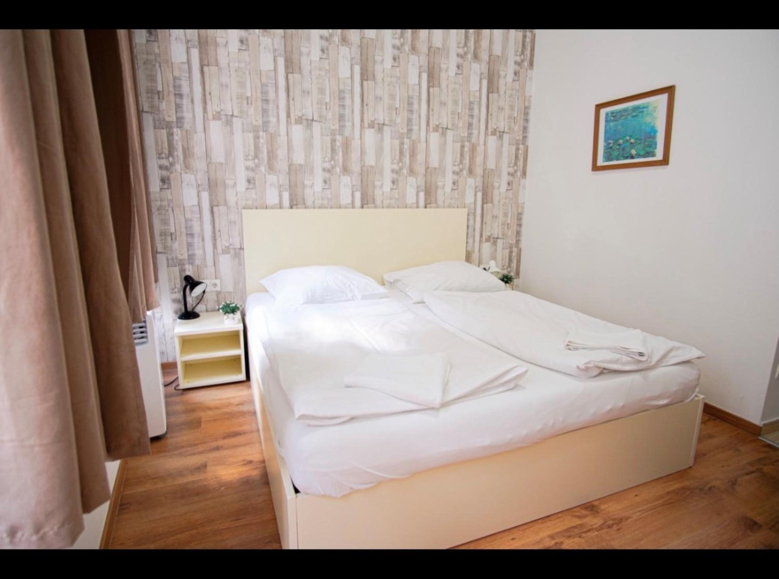 Double Room - Photo 46