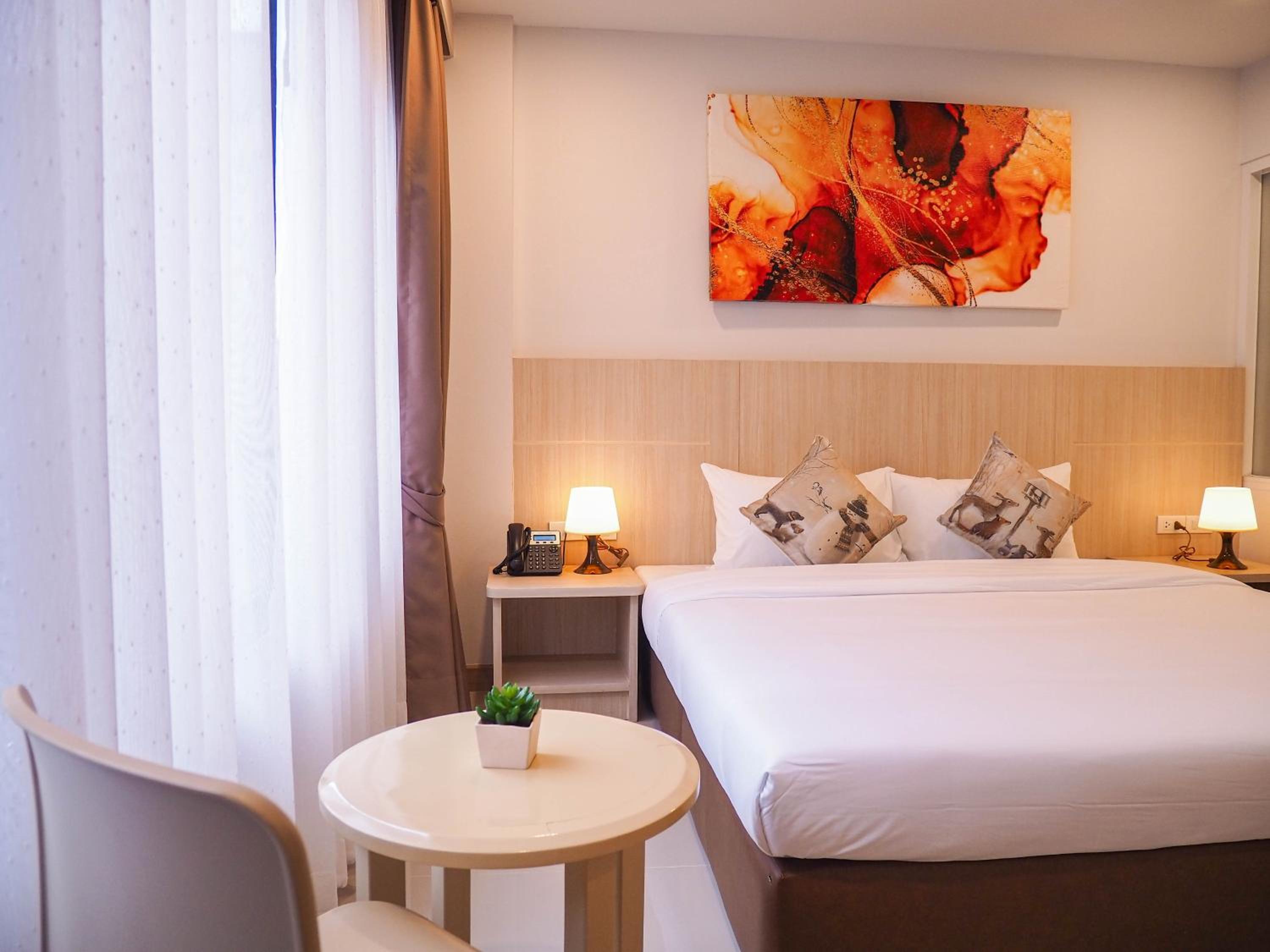 Superior King Room - Photo 31