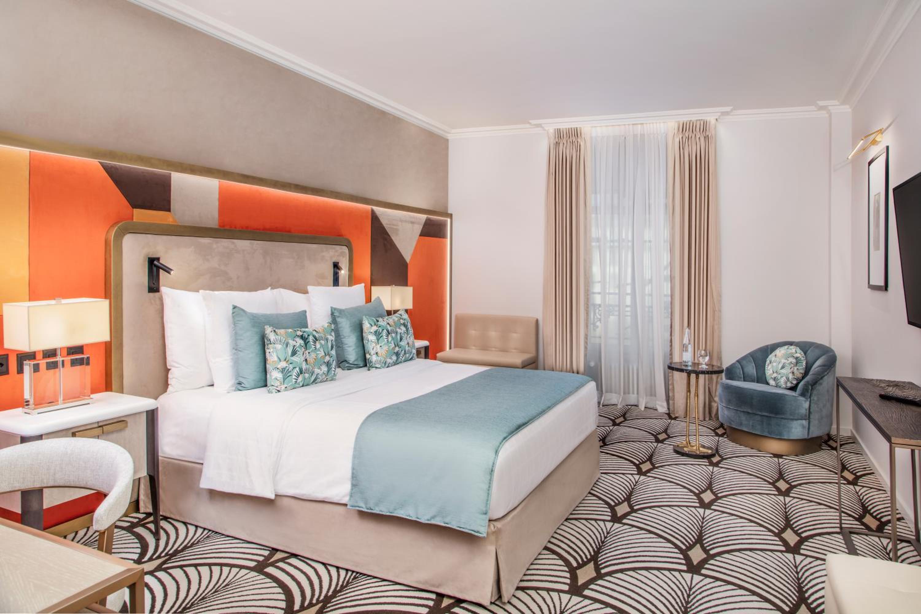 Unique! Renovated Classic room 22-24m2 thumbnail 5