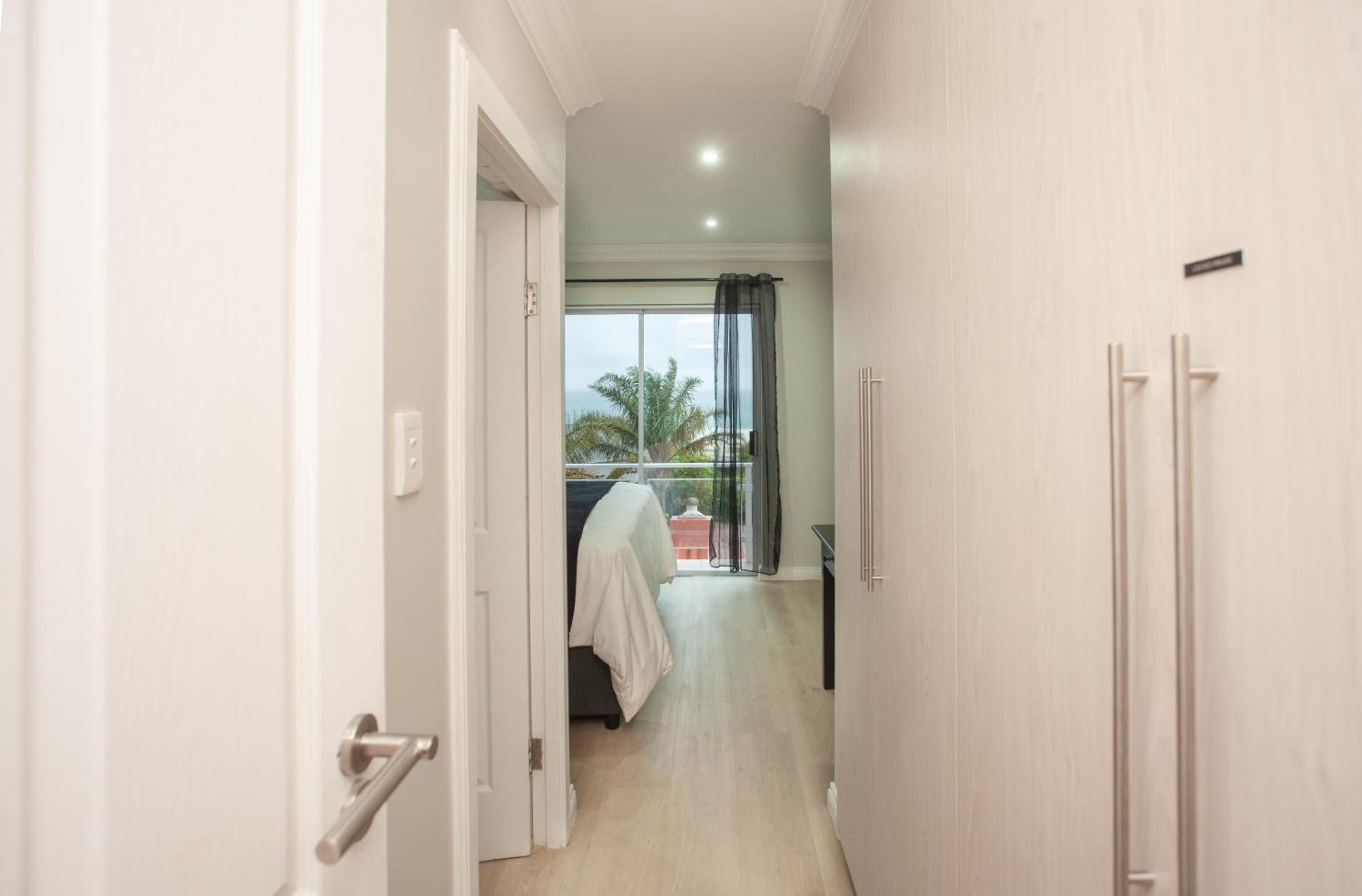 Two-Bedroom Apartment - Photo 8