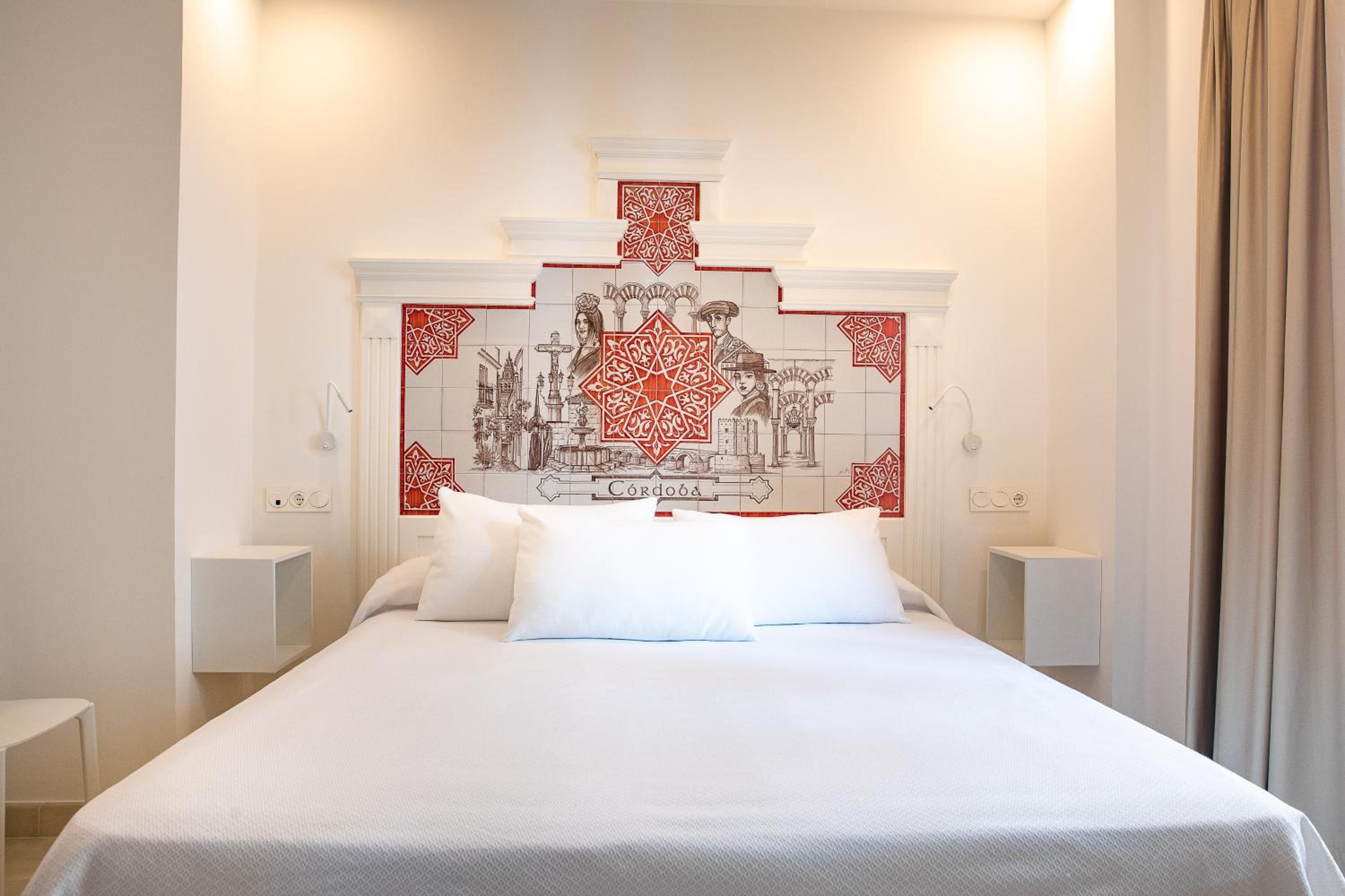 Double or Twin Room - Photo 14