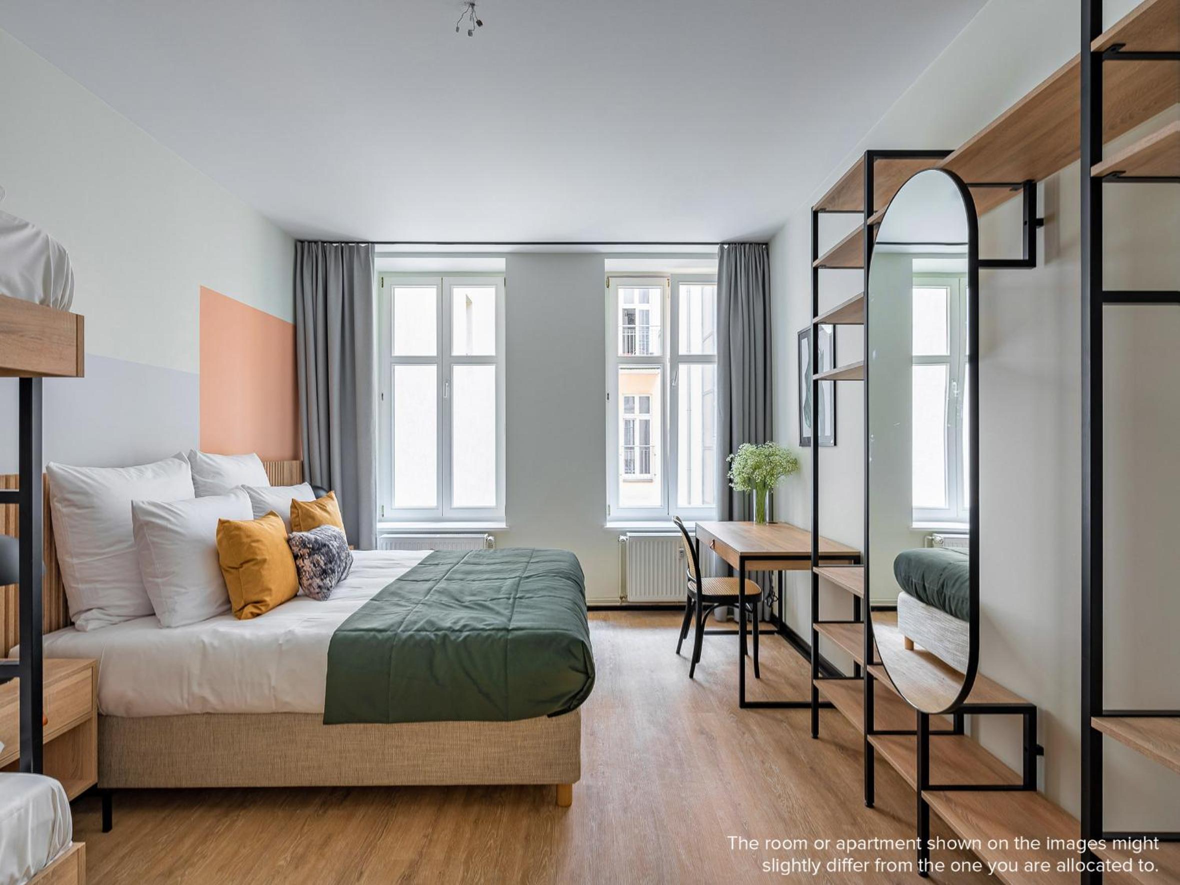Large 3 Bedroom Apartment with Sofa Bed photo 1