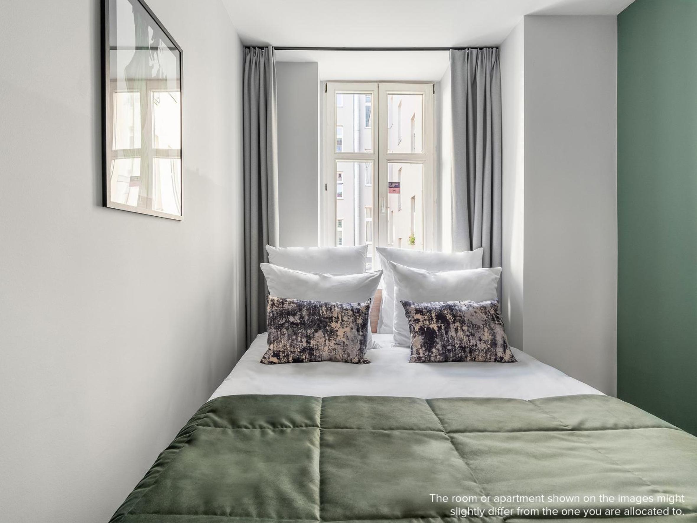 1 Bedroom Apartment with Sofa Bed photo 3
