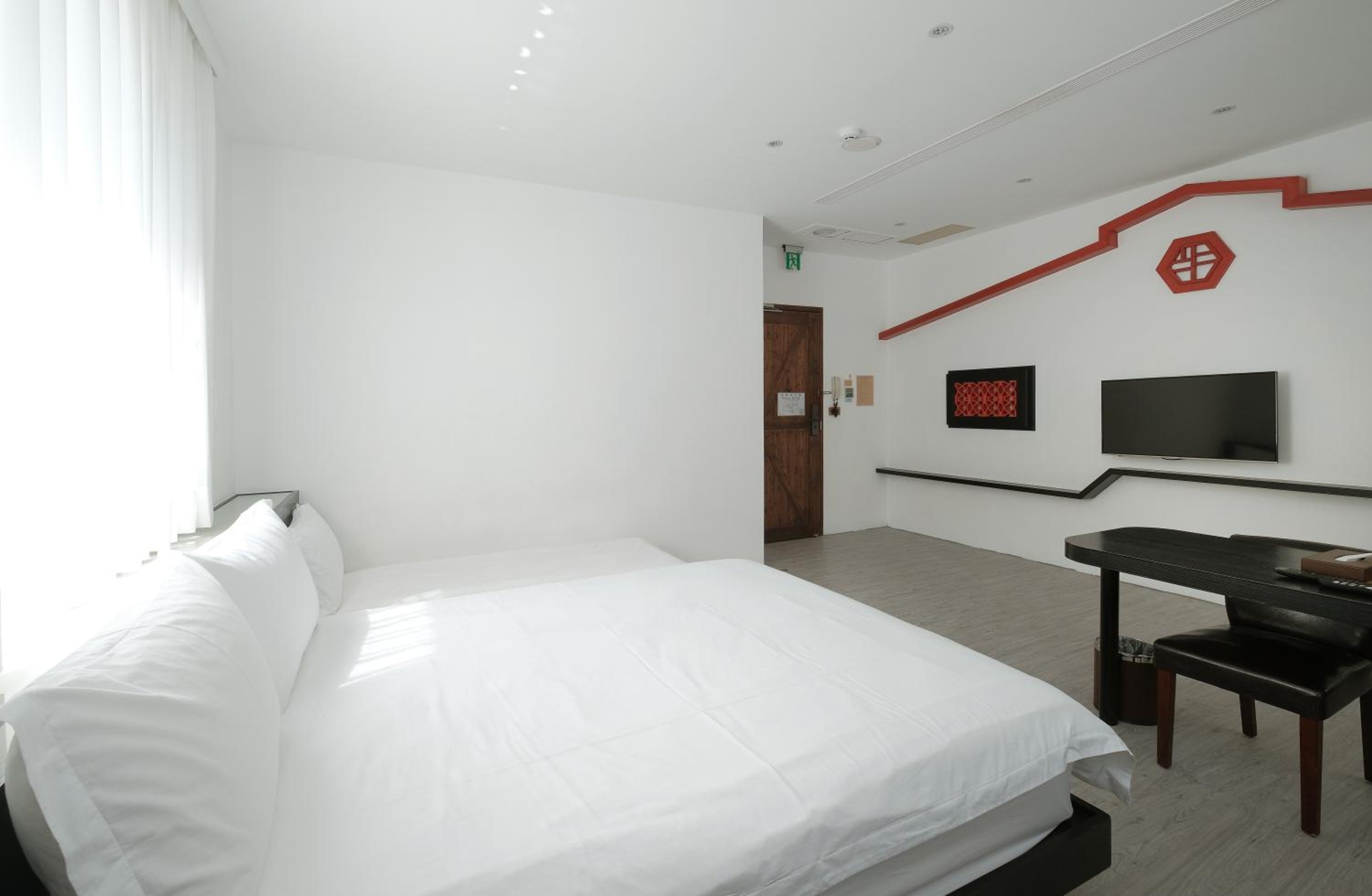 Standard Double Room with Extra Bed photo 2