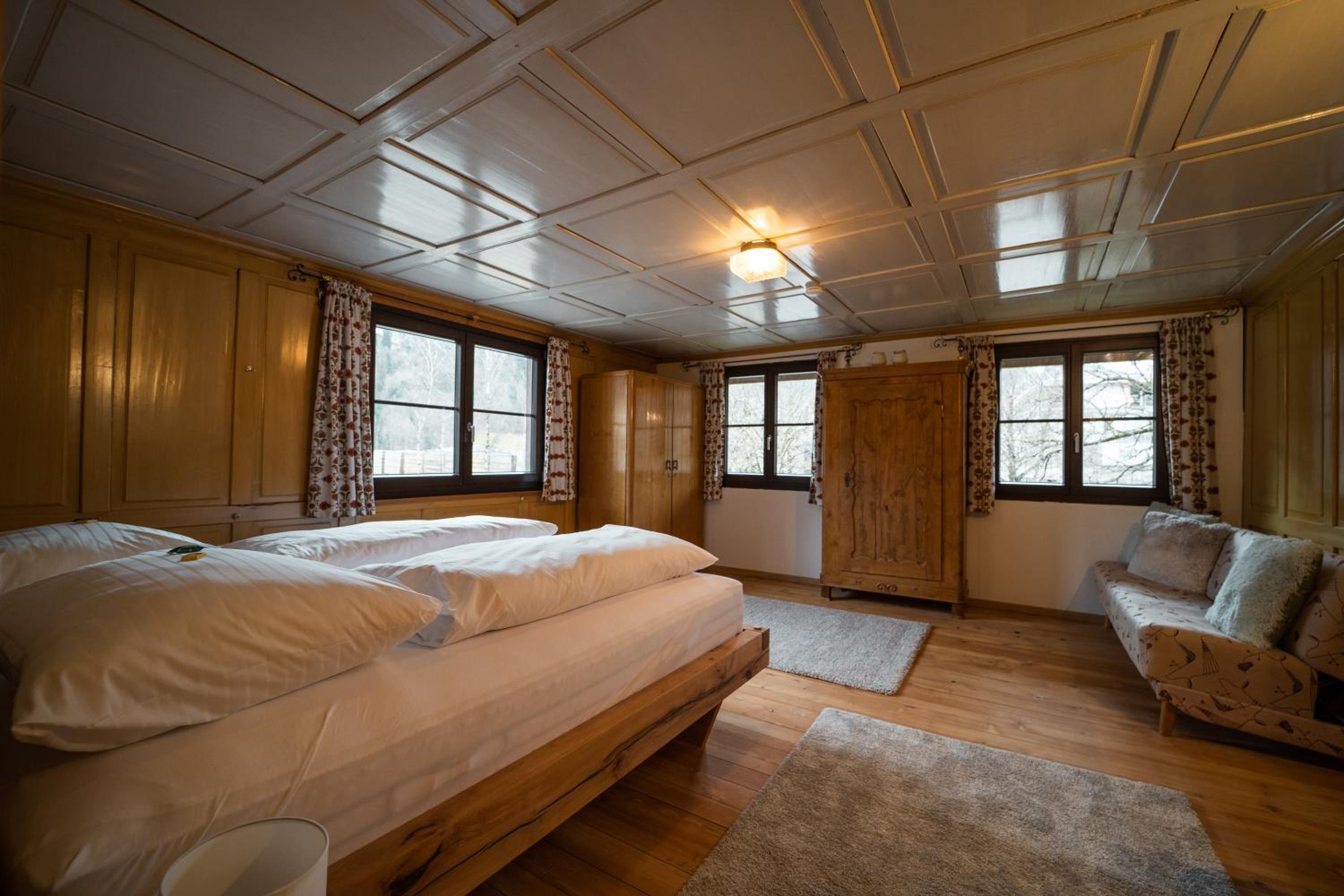 Apartment with Mountain View photo 2
