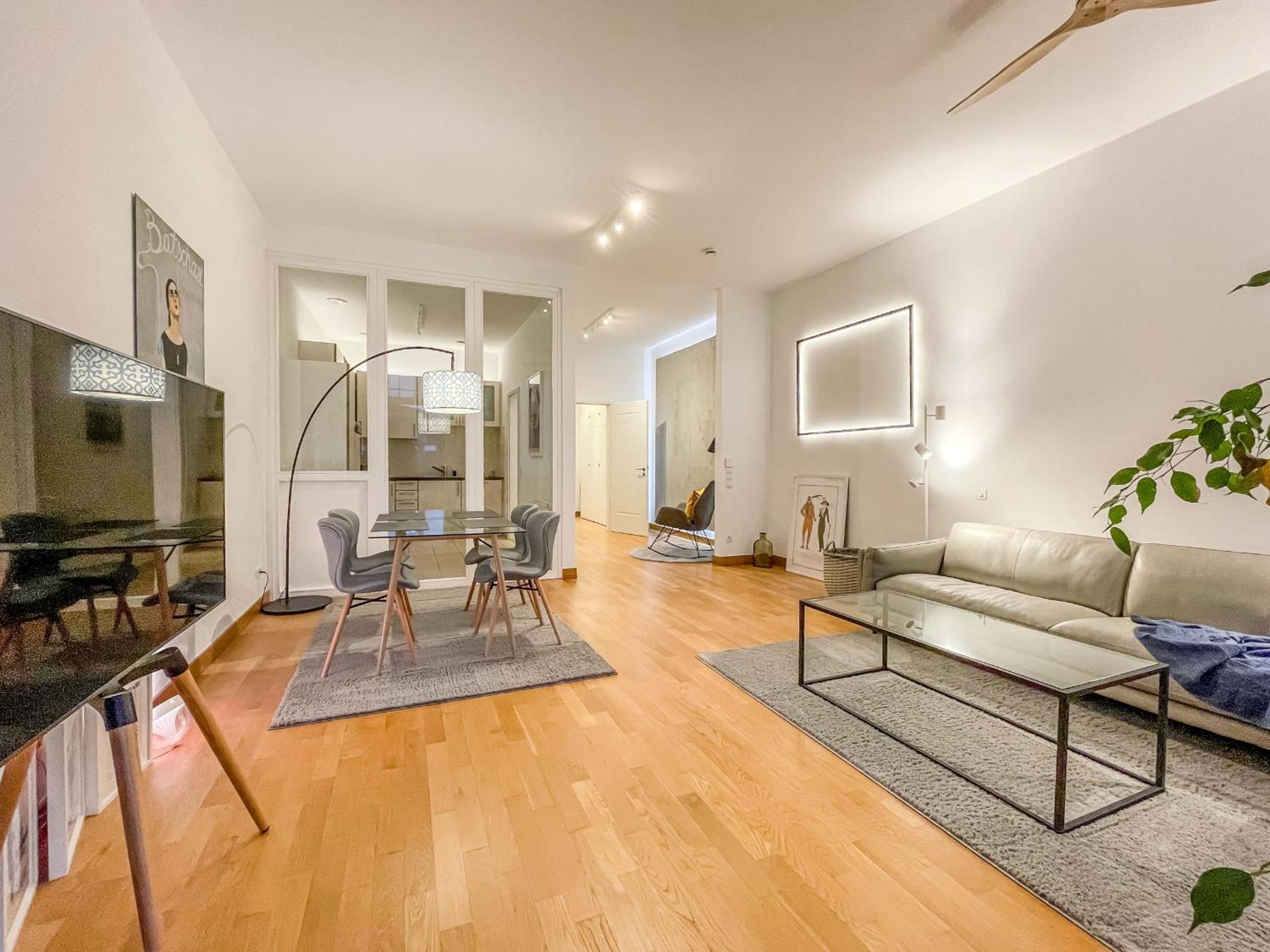 Superior One-Bedroom Apartment with Balcony photo 3