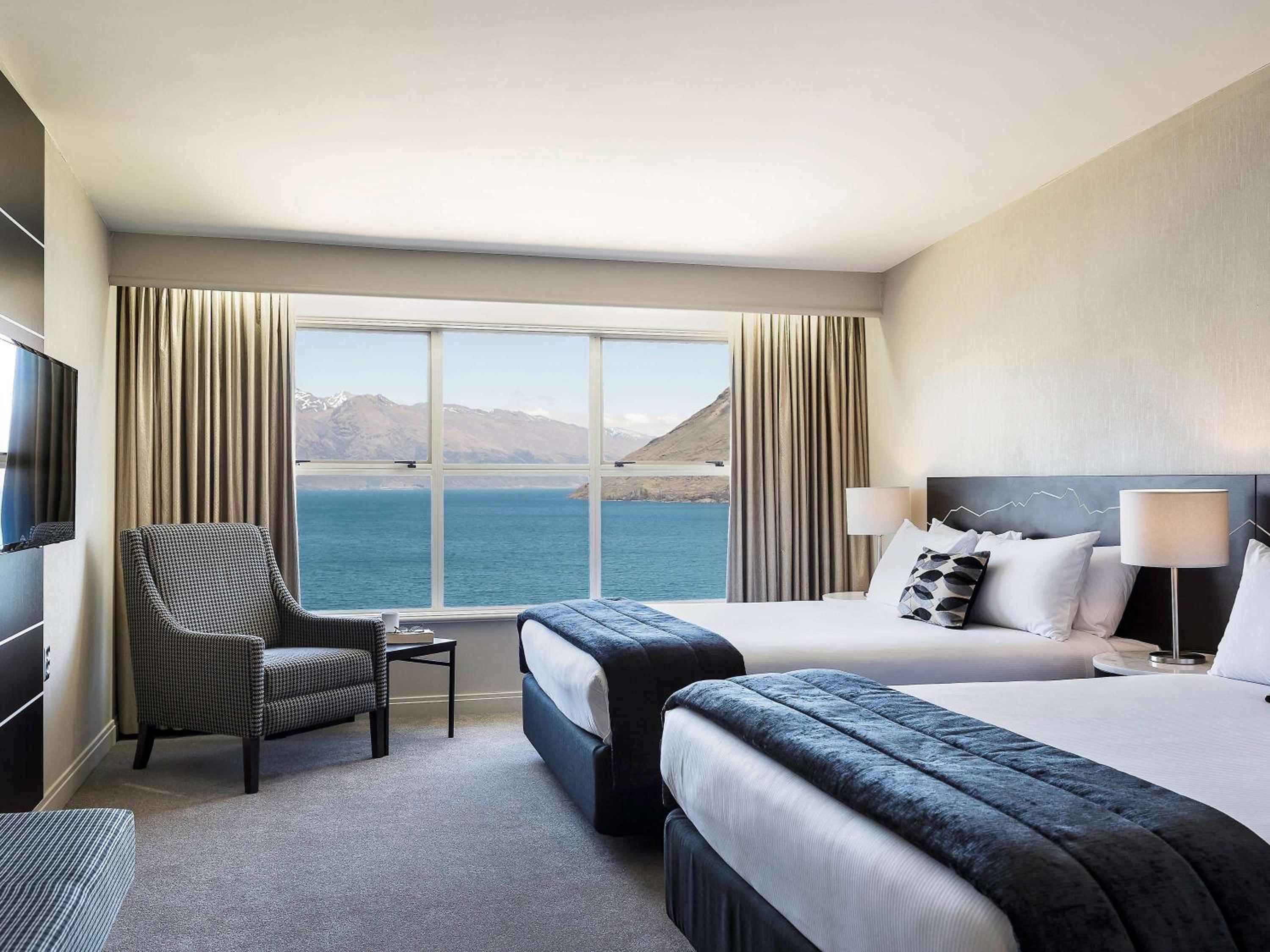Superior Lake View Room with Two Queen Beds - Photo 2