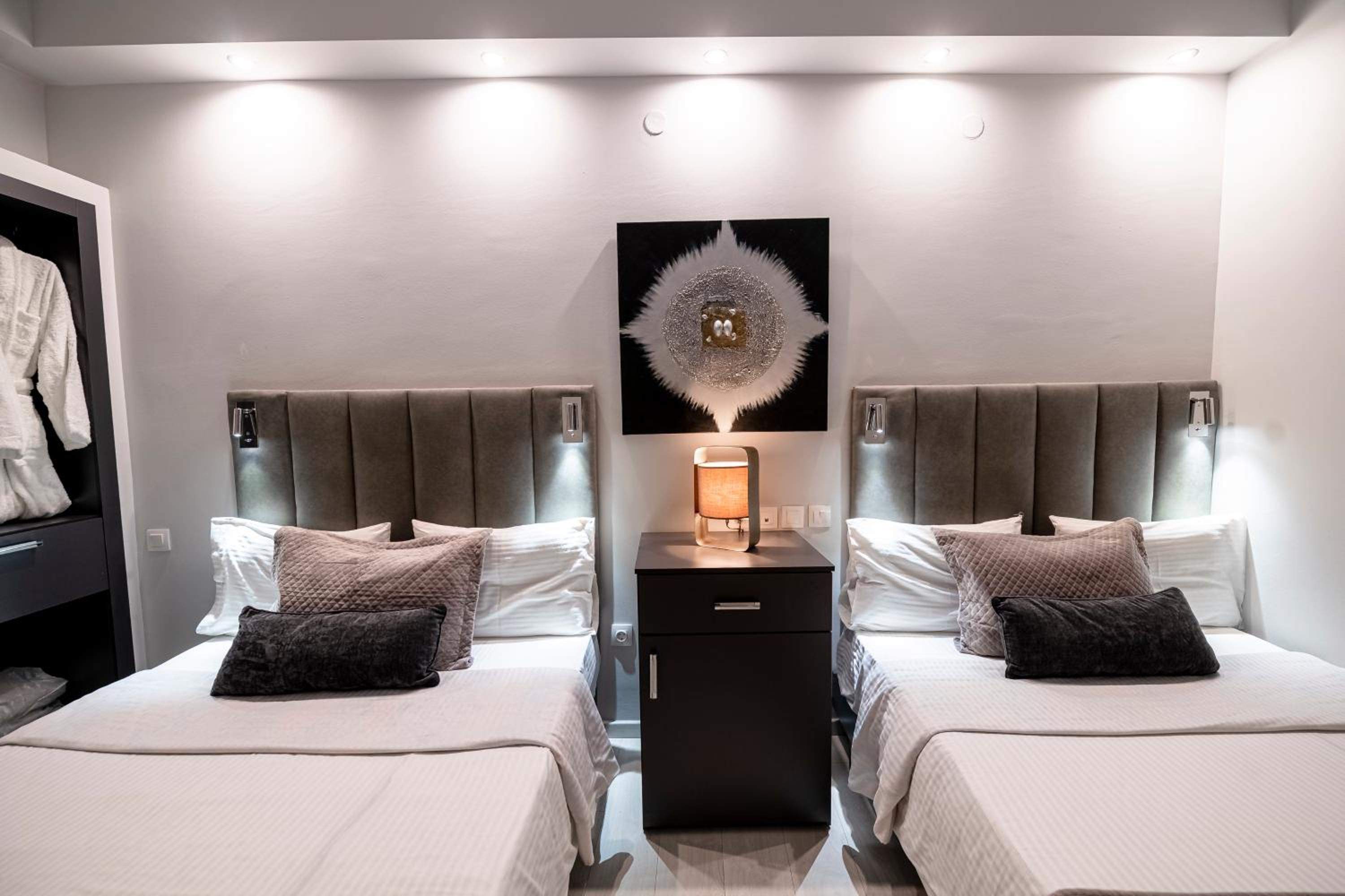 Quadruple Room - Photo 2