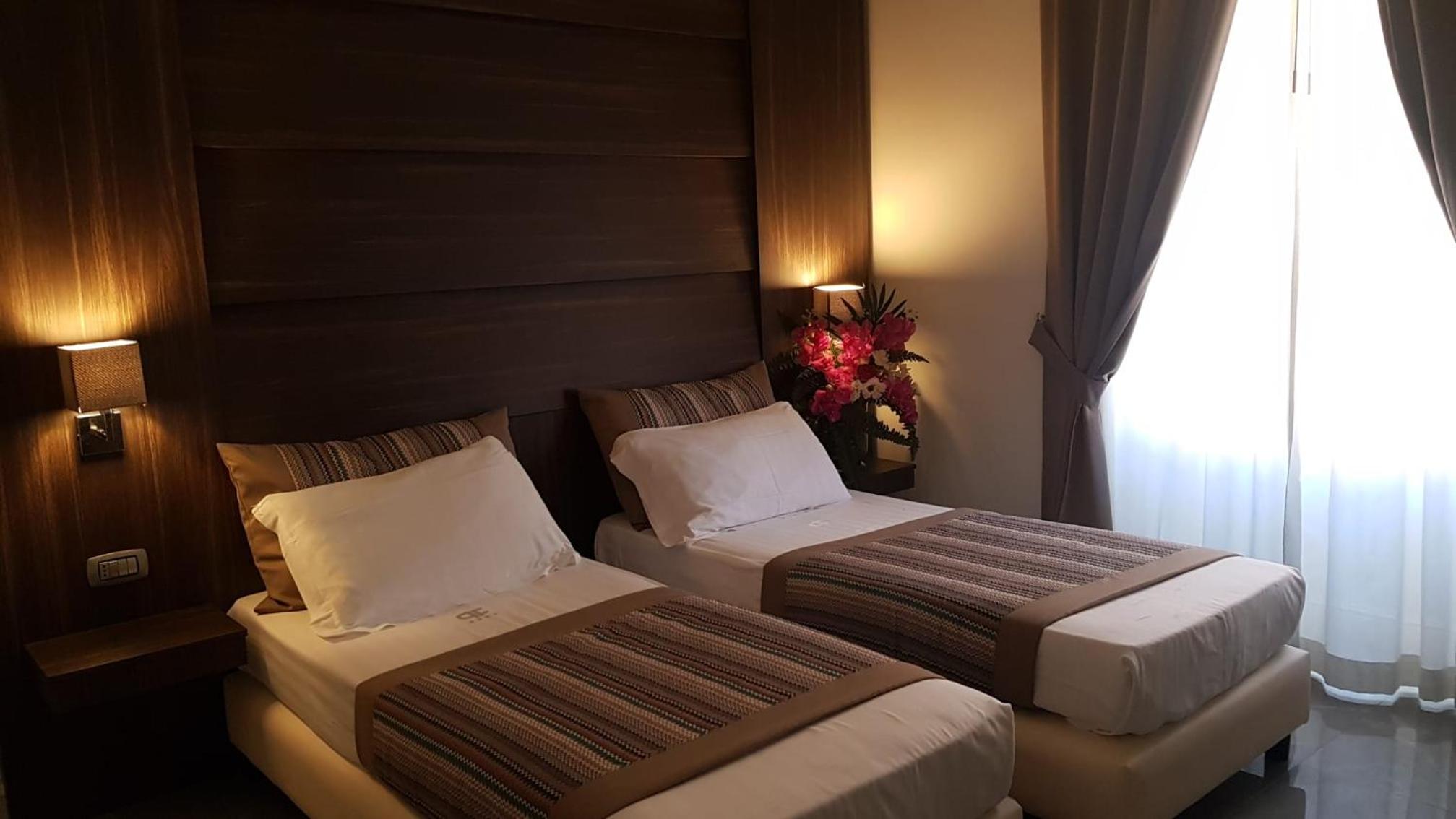 Twin Room - Photo 1