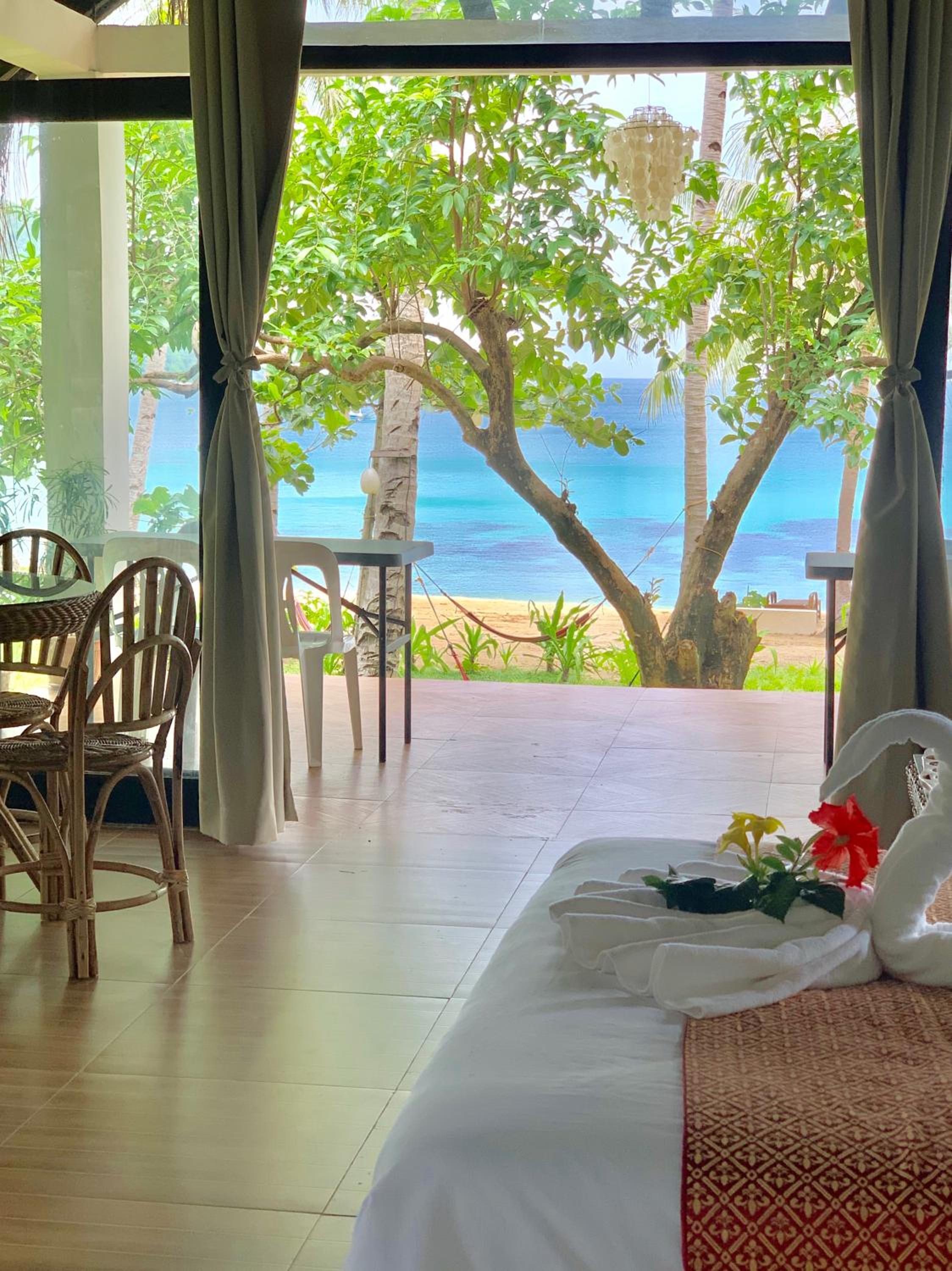 Studio Villa - Beach Front - Photo 1