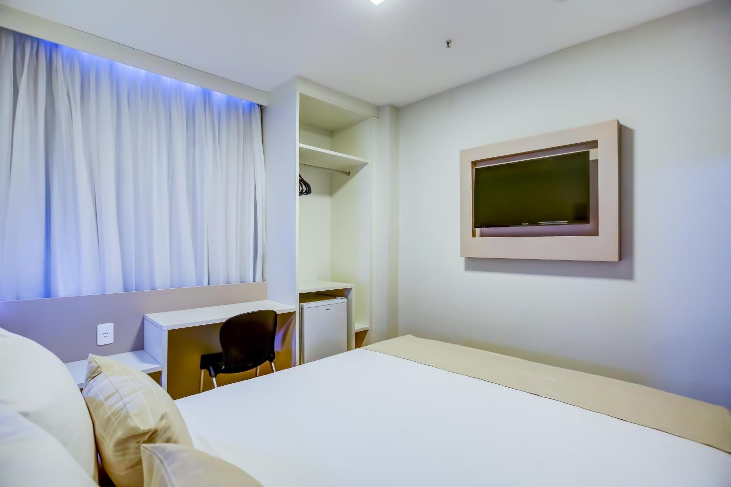 Standard Queen Room - Photo 4