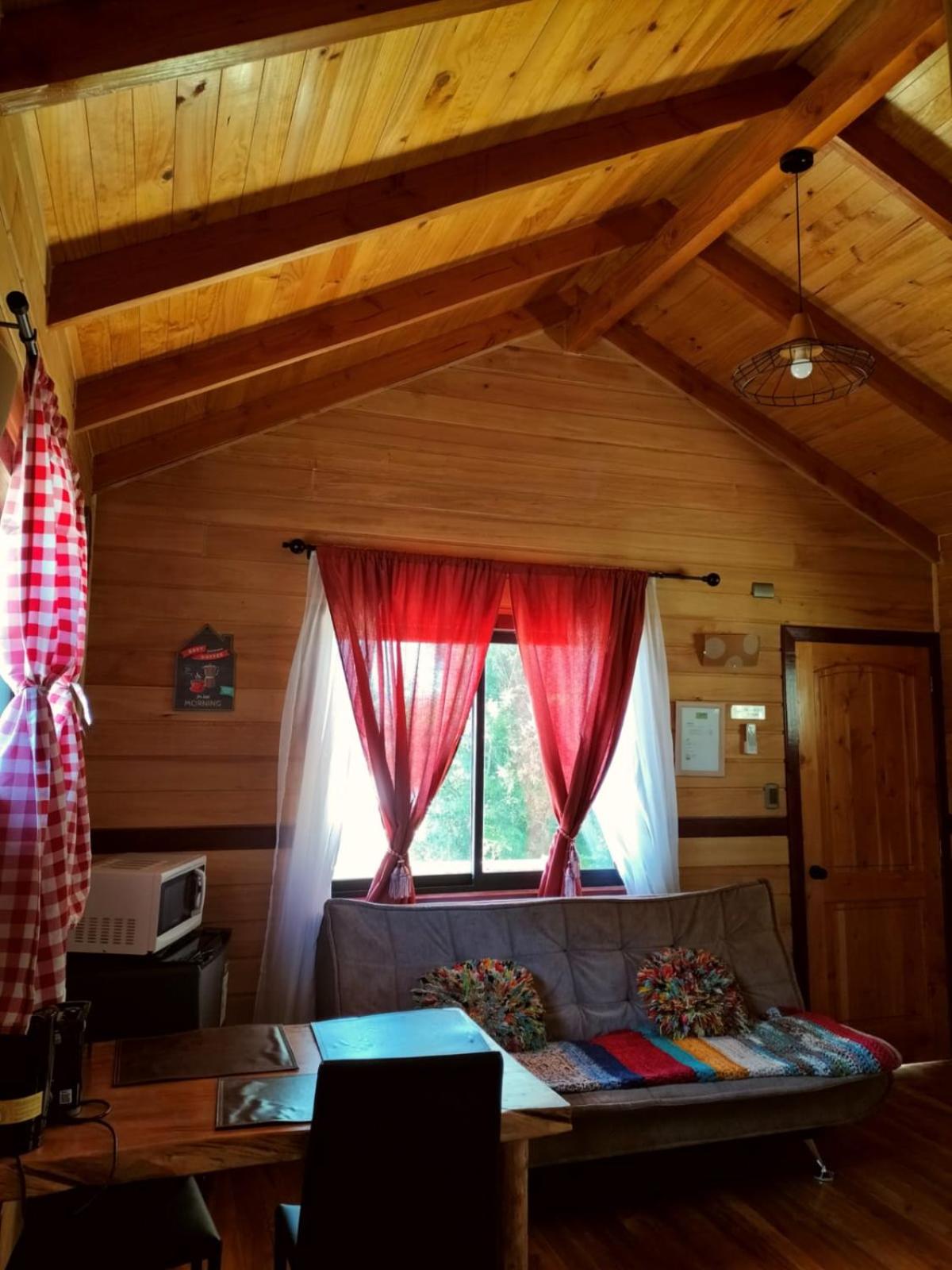 One-Bedroom House photo 1