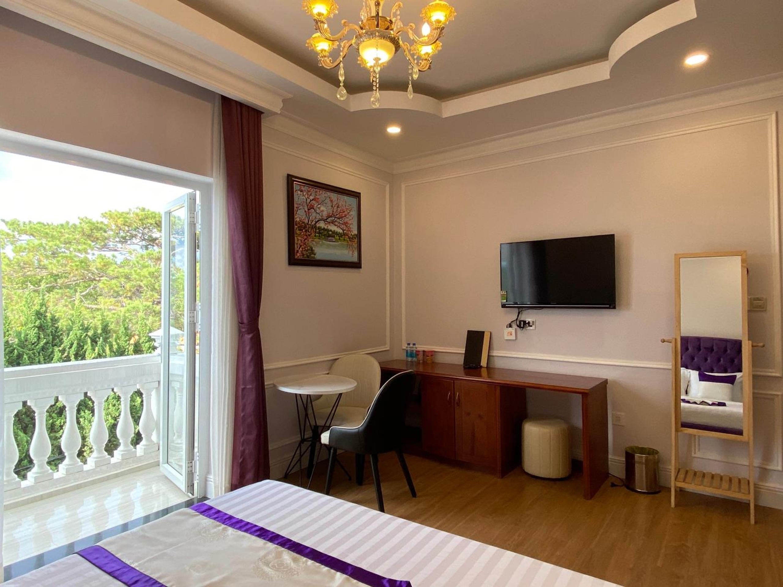 Double Room with Lake View - Photo 15