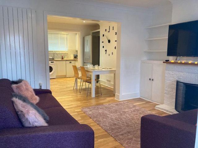 Two-Bedroom House photo 2