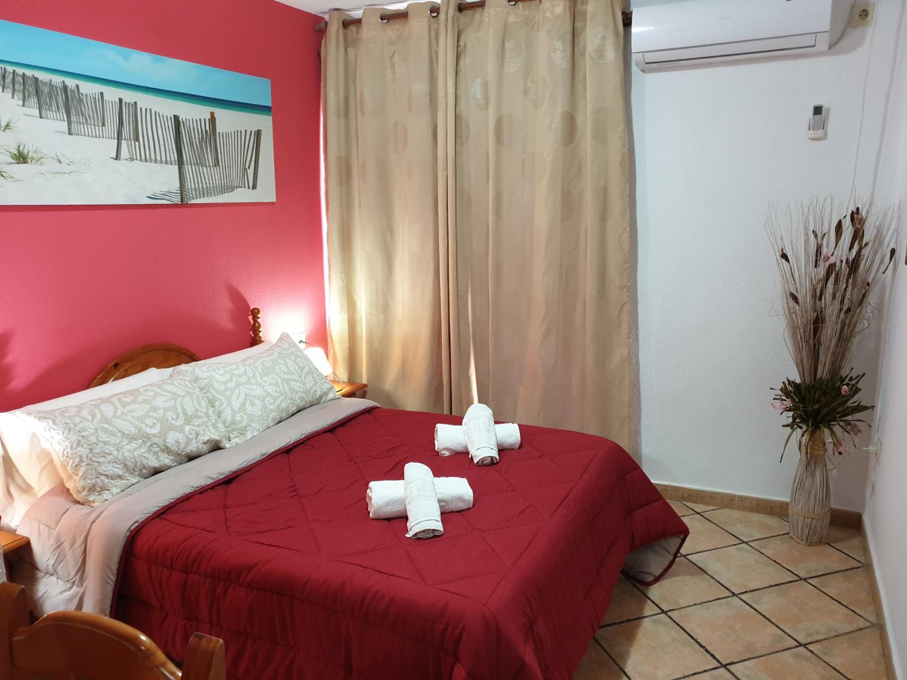 Queen Room with Sea View - Photo 1