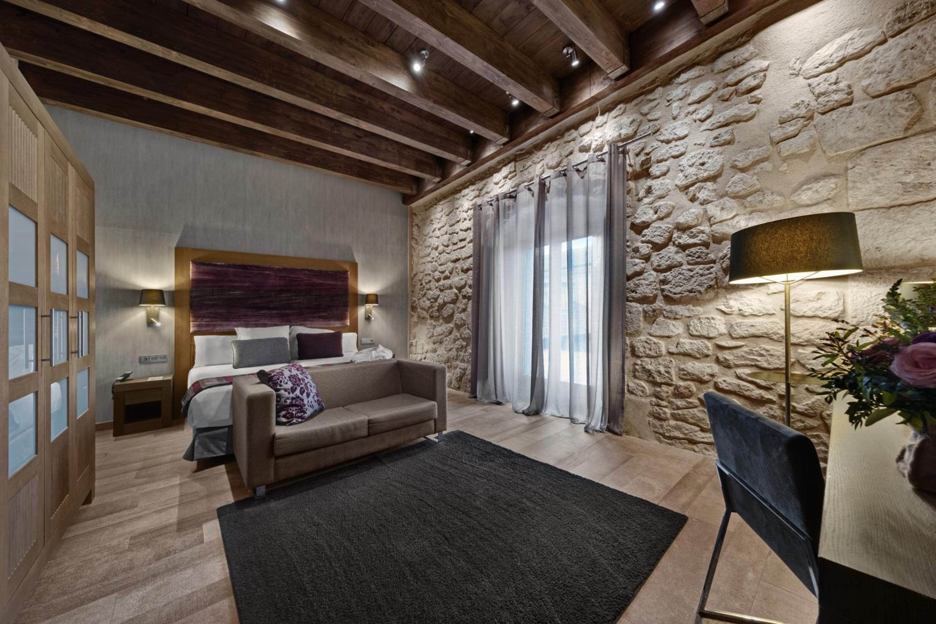 Historical Deluxe Double or Twin room with Spa Access photo 2