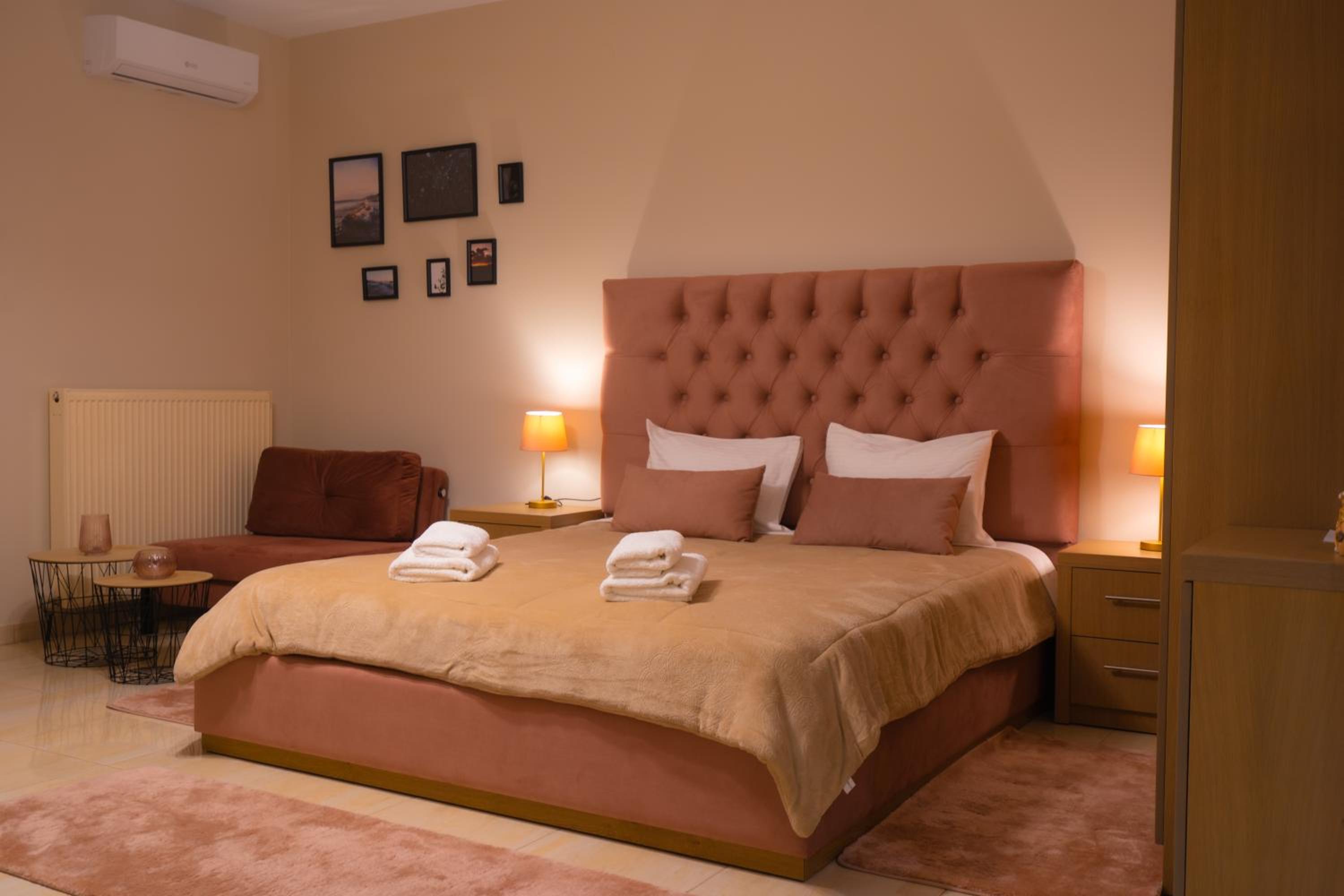 Deluxe Double Room - Photo 2