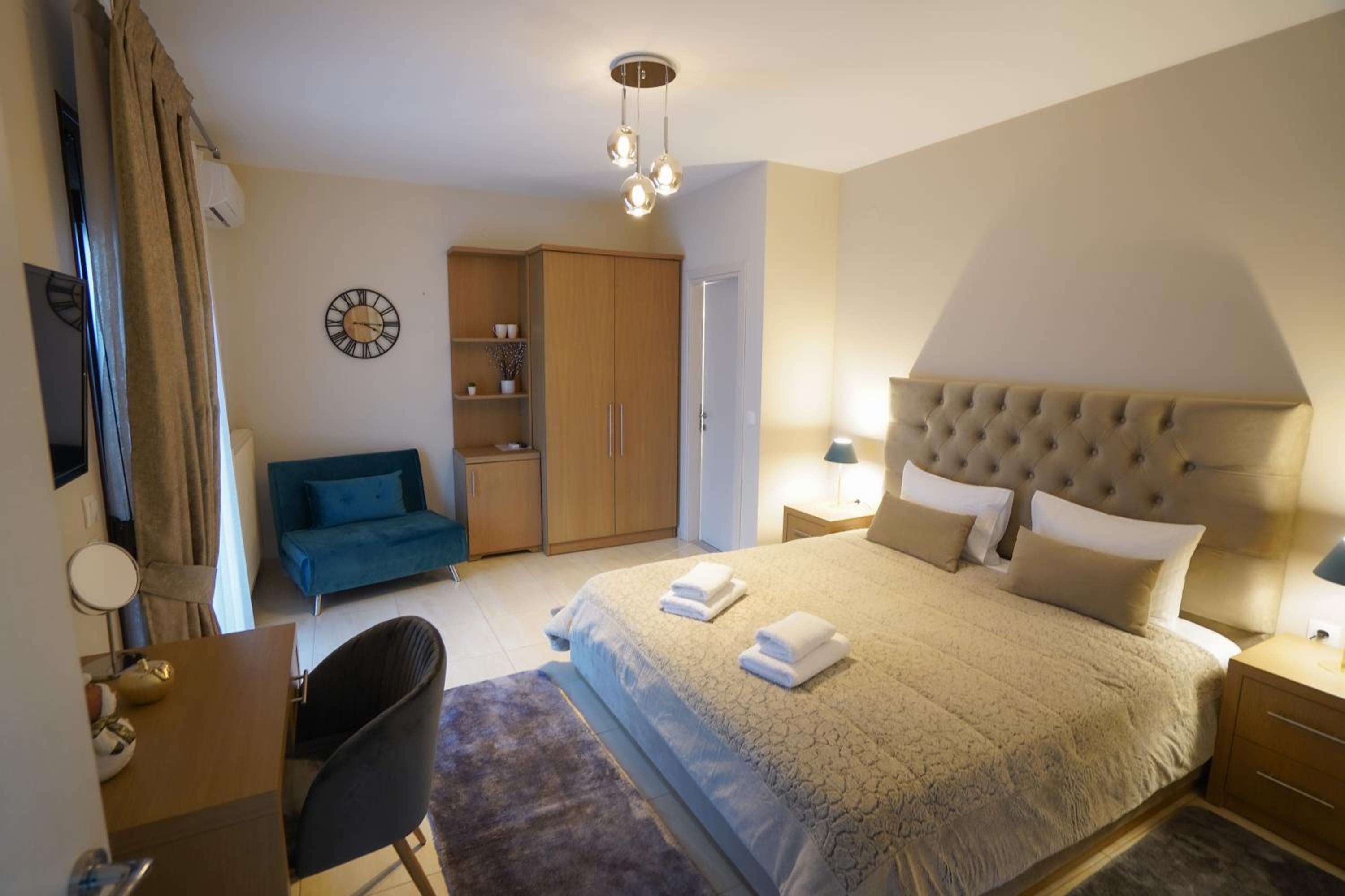 Superior Double Room - Photo 10