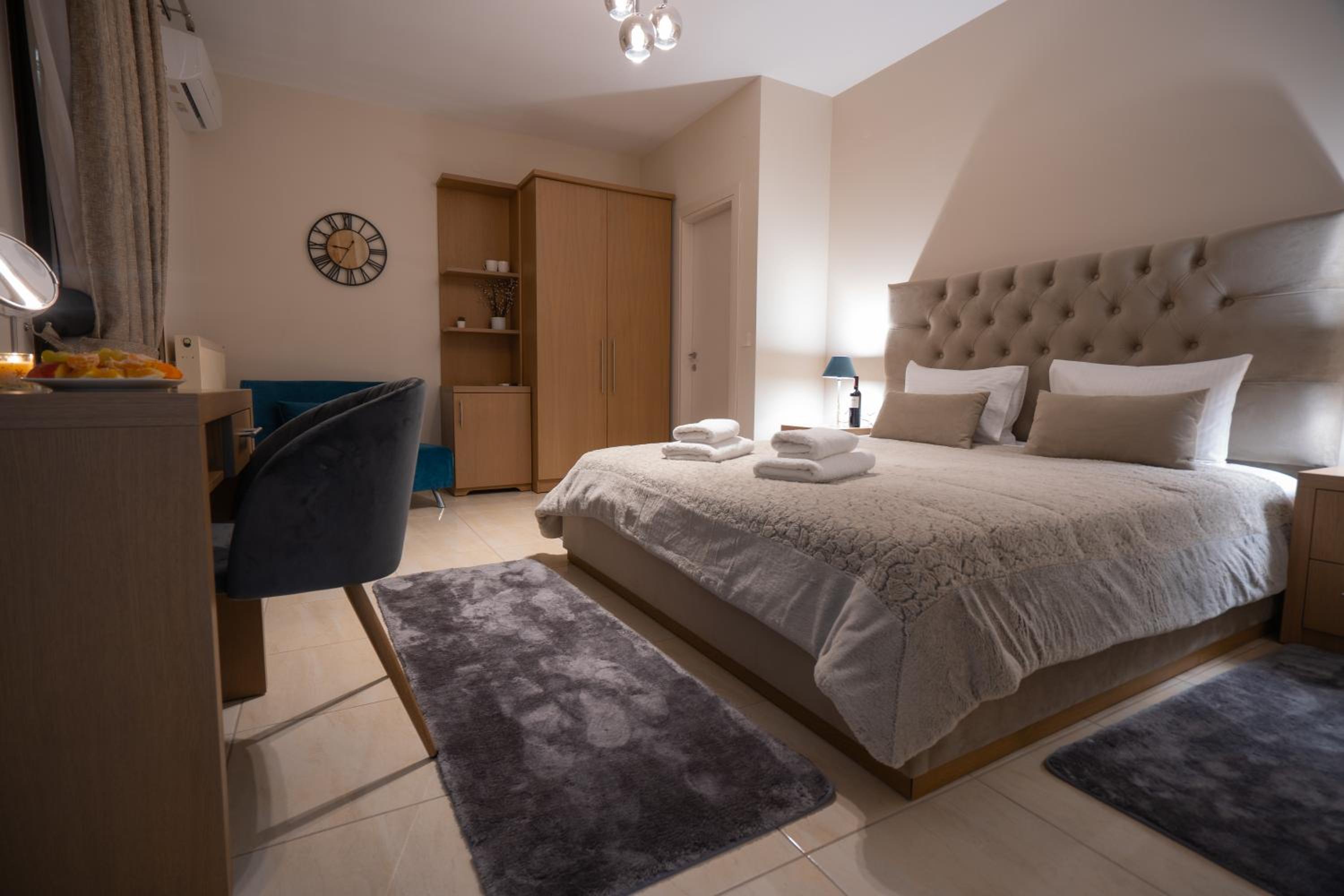 Superior Double Room - Photo 9