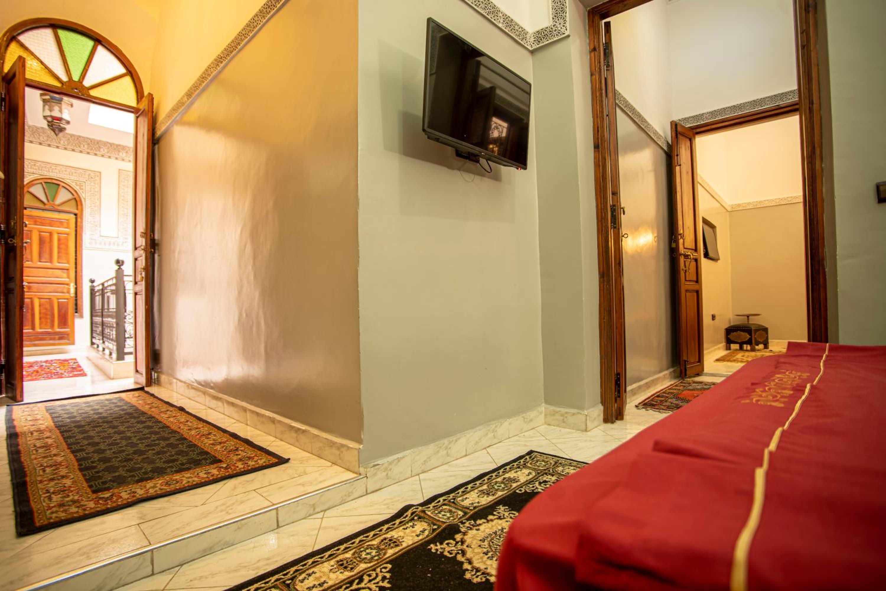 Family Room - Photo 7