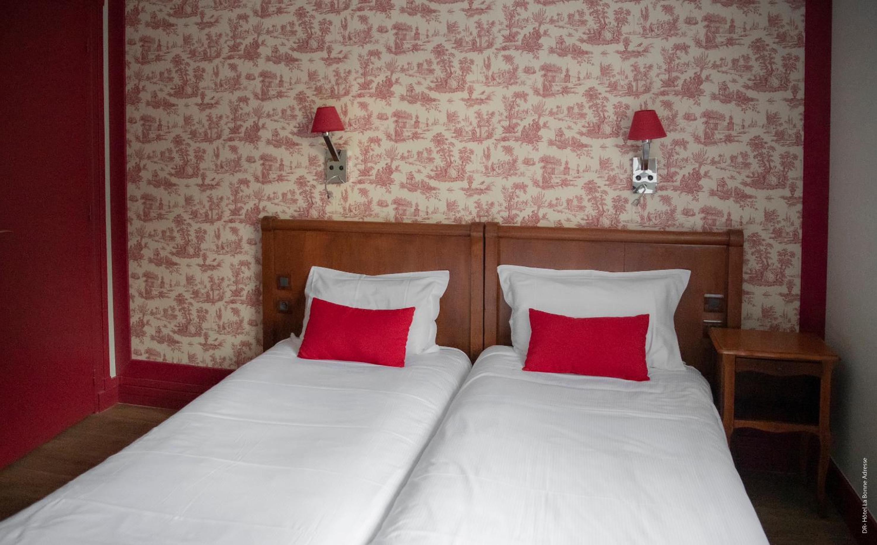 Double or Twin Room with Private Bathroom photo 1