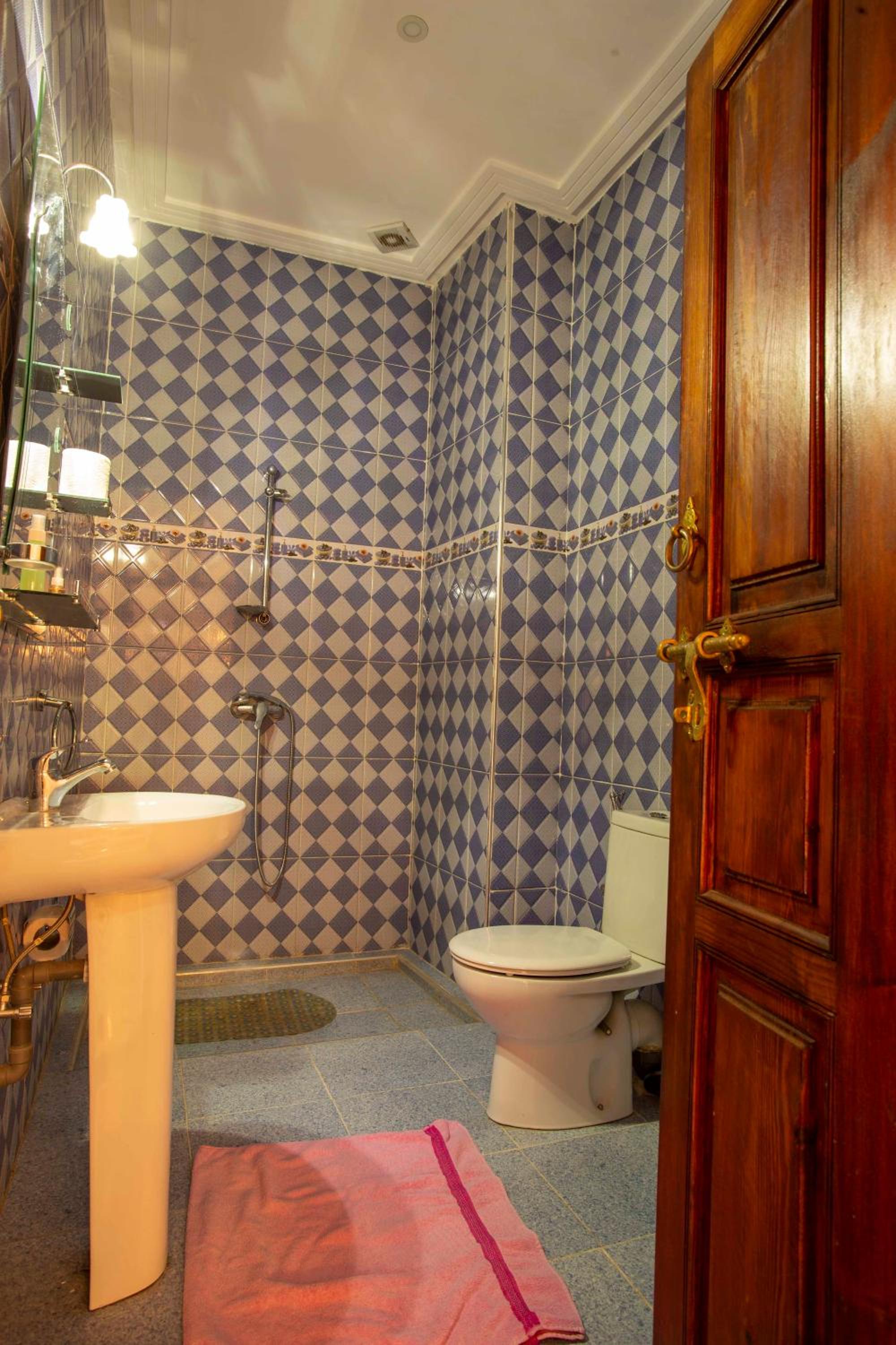 Basic Triple Room - Photo 2