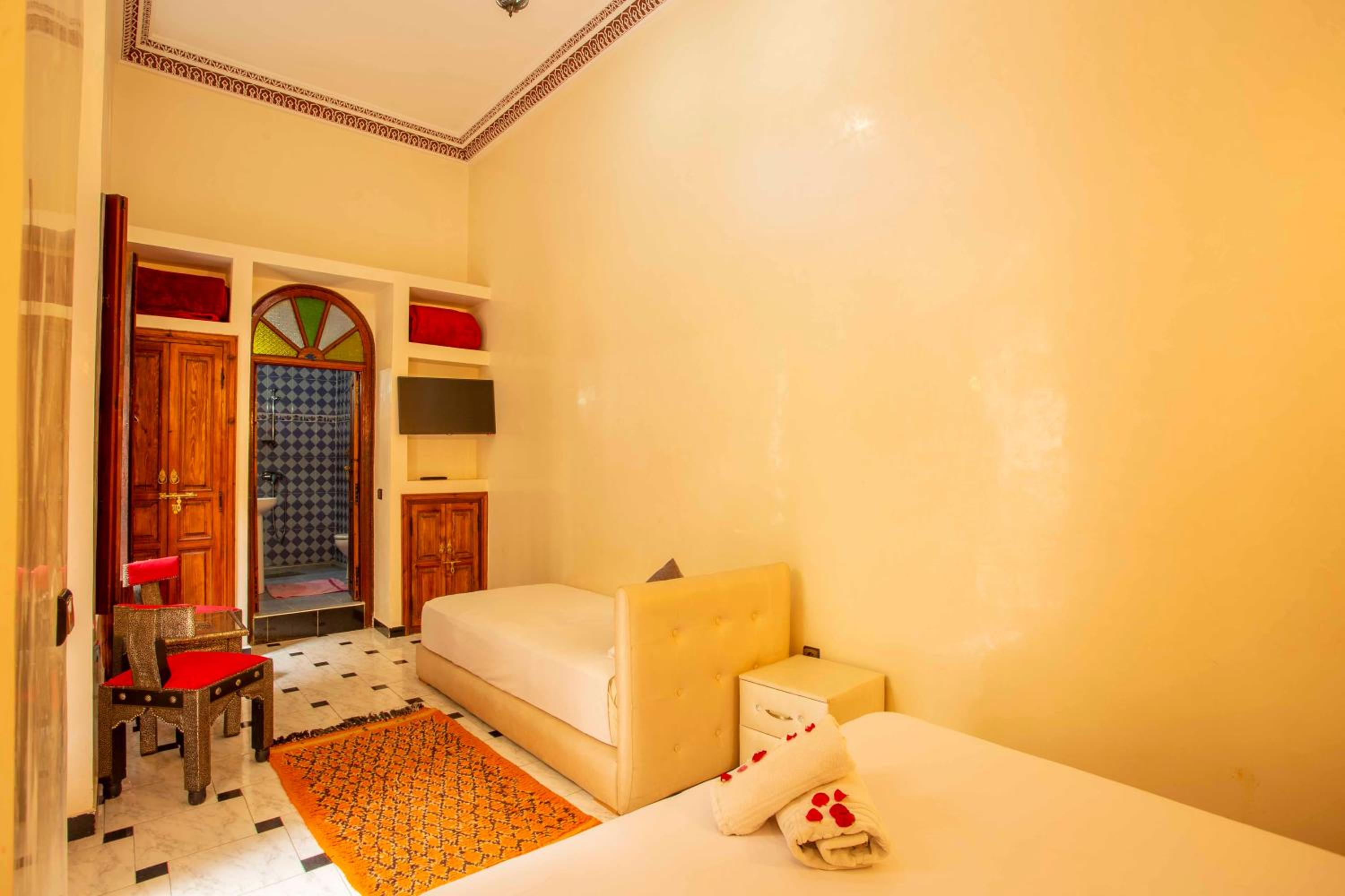 Basic Triple Room - Photo 1