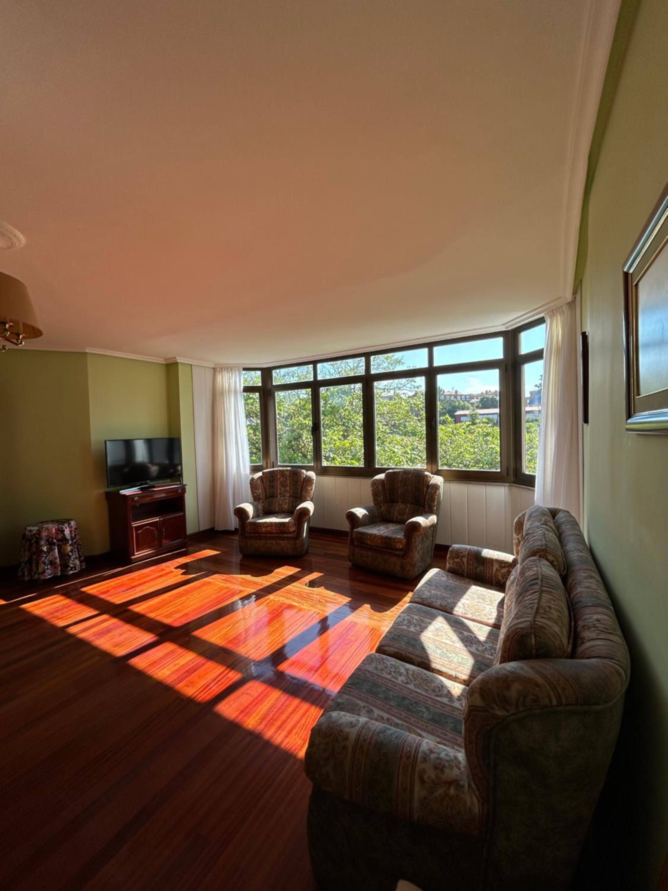 Two-Bedroom Apartment with Terrace and Sea View photo 2