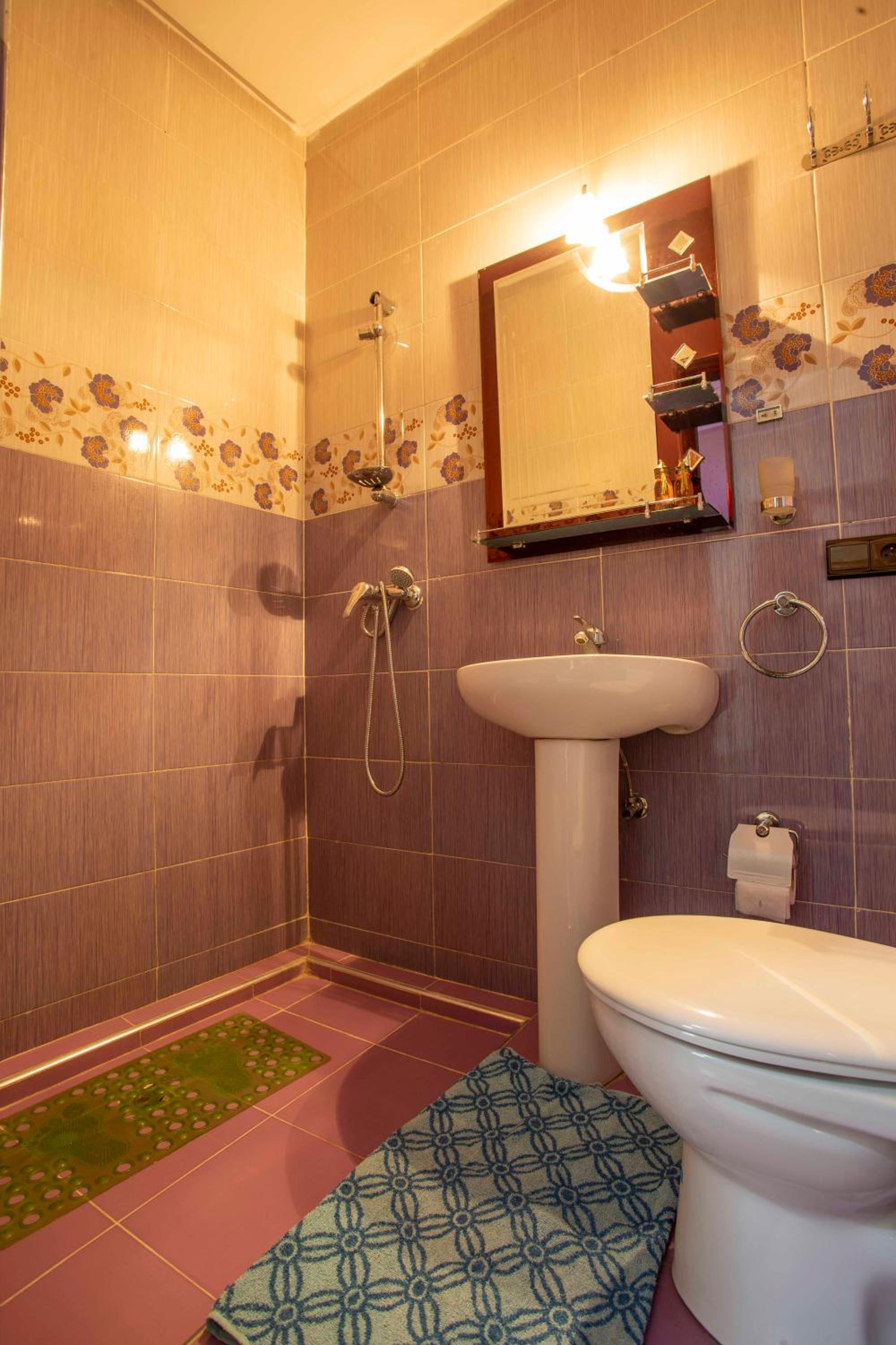 Double Room - Photo 2