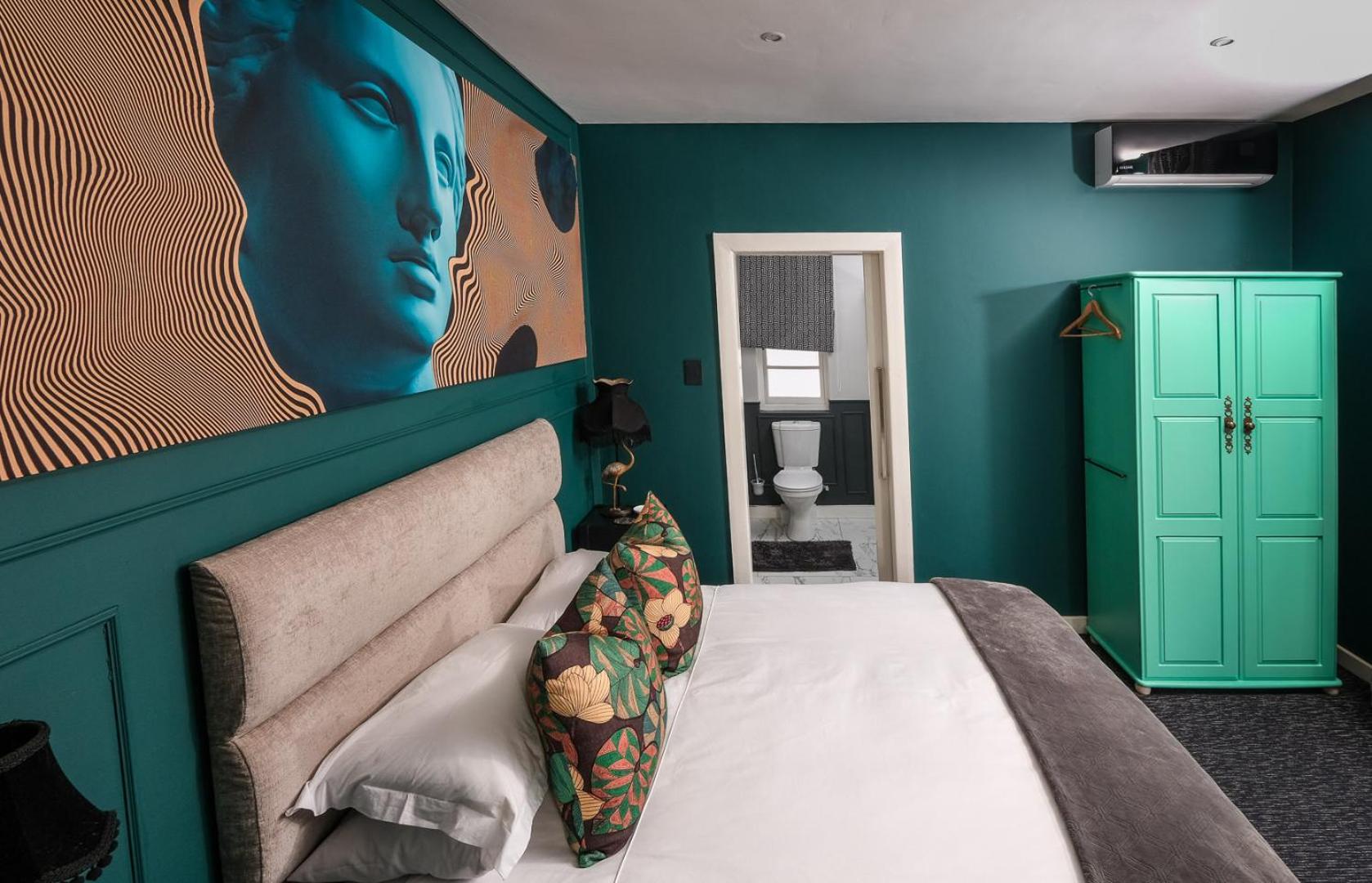 Deluxe Double Room with Shower - Photo 5