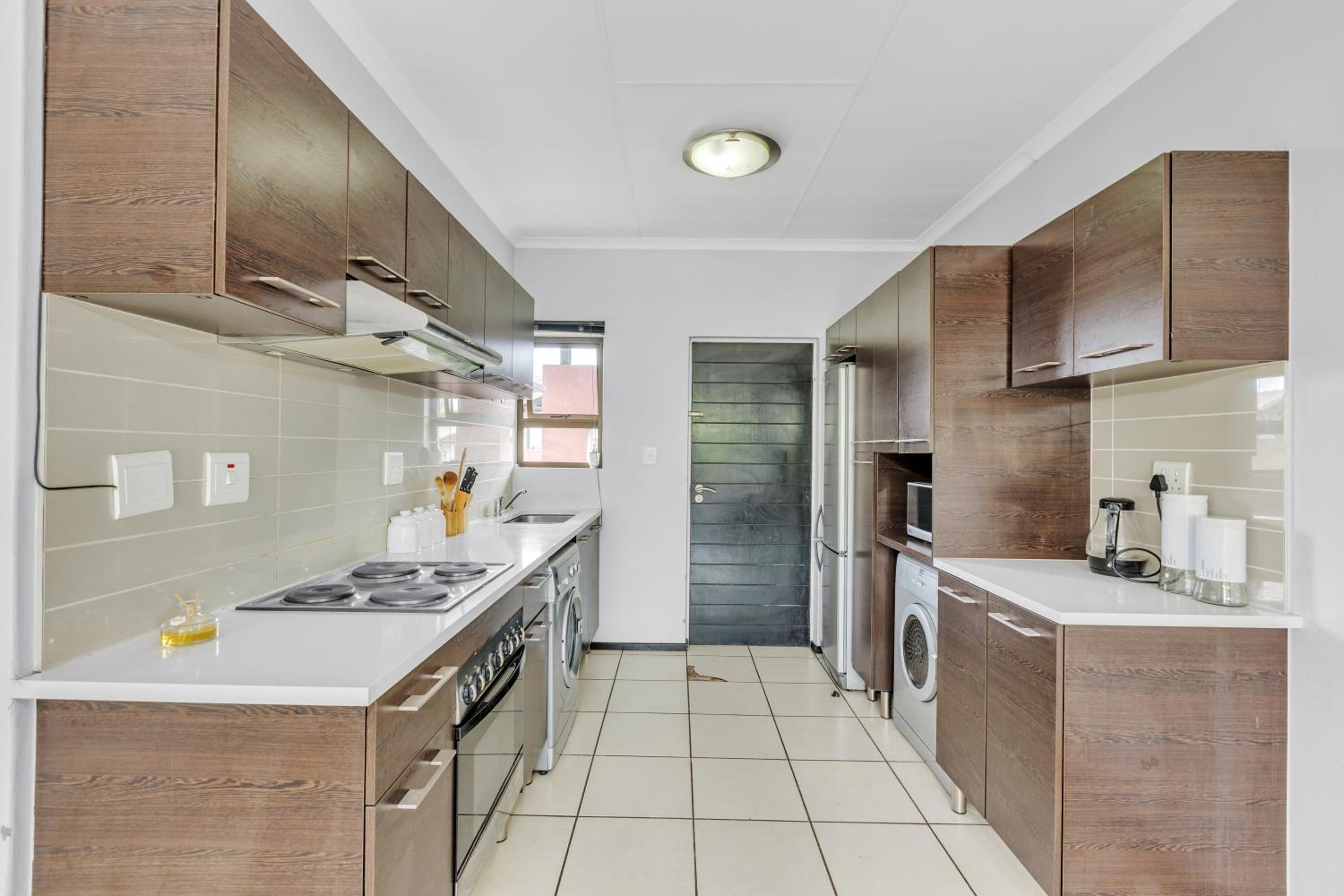 Two-Bedroom Apartment - Photo 10