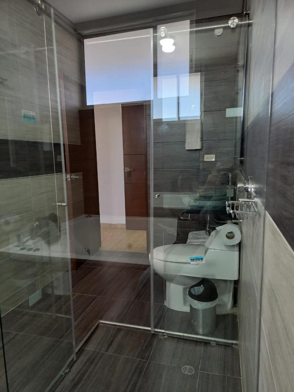 Deluxe Double Room with Bath photo 3