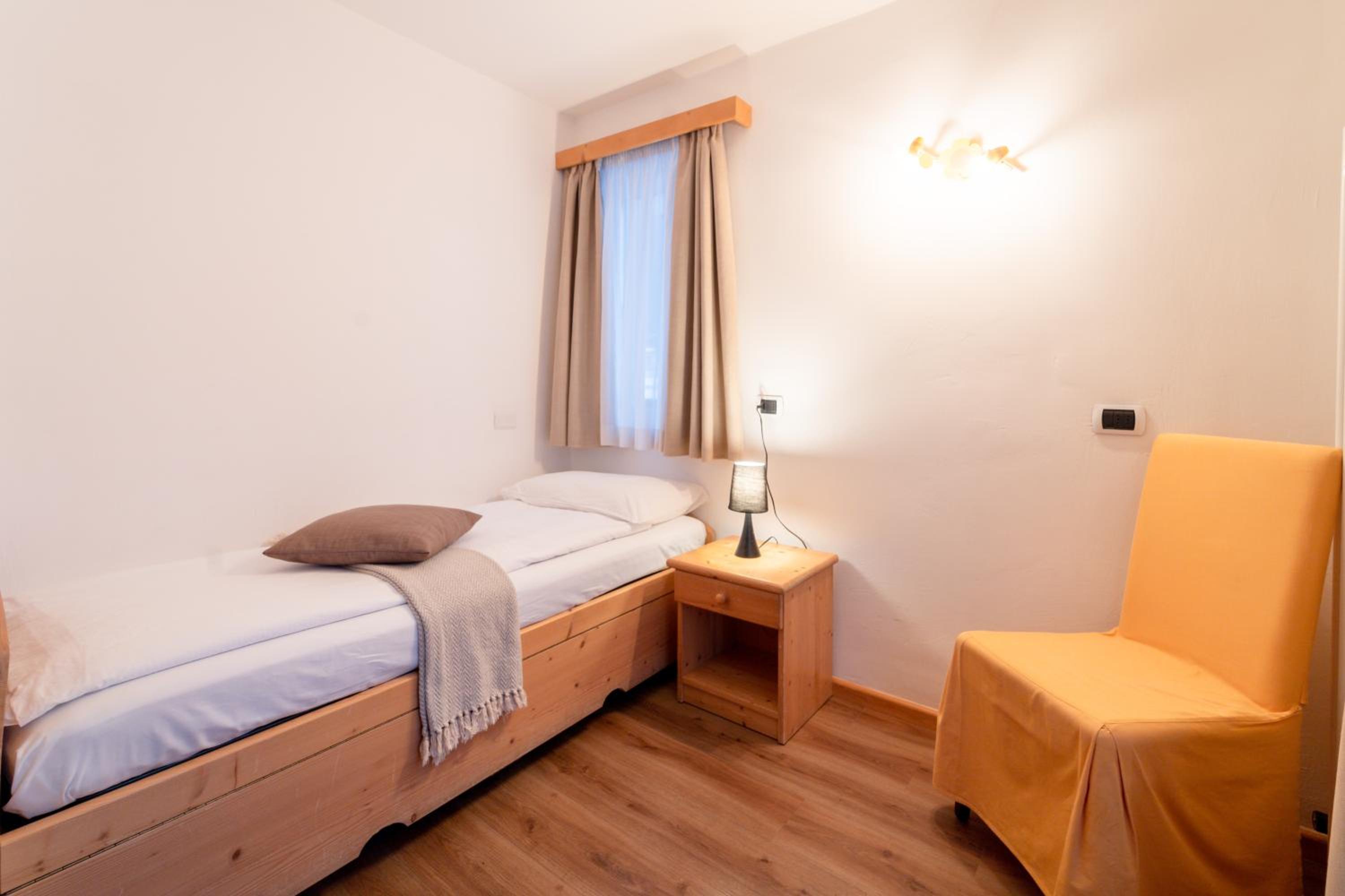 Superior Quadruple Room photo 2