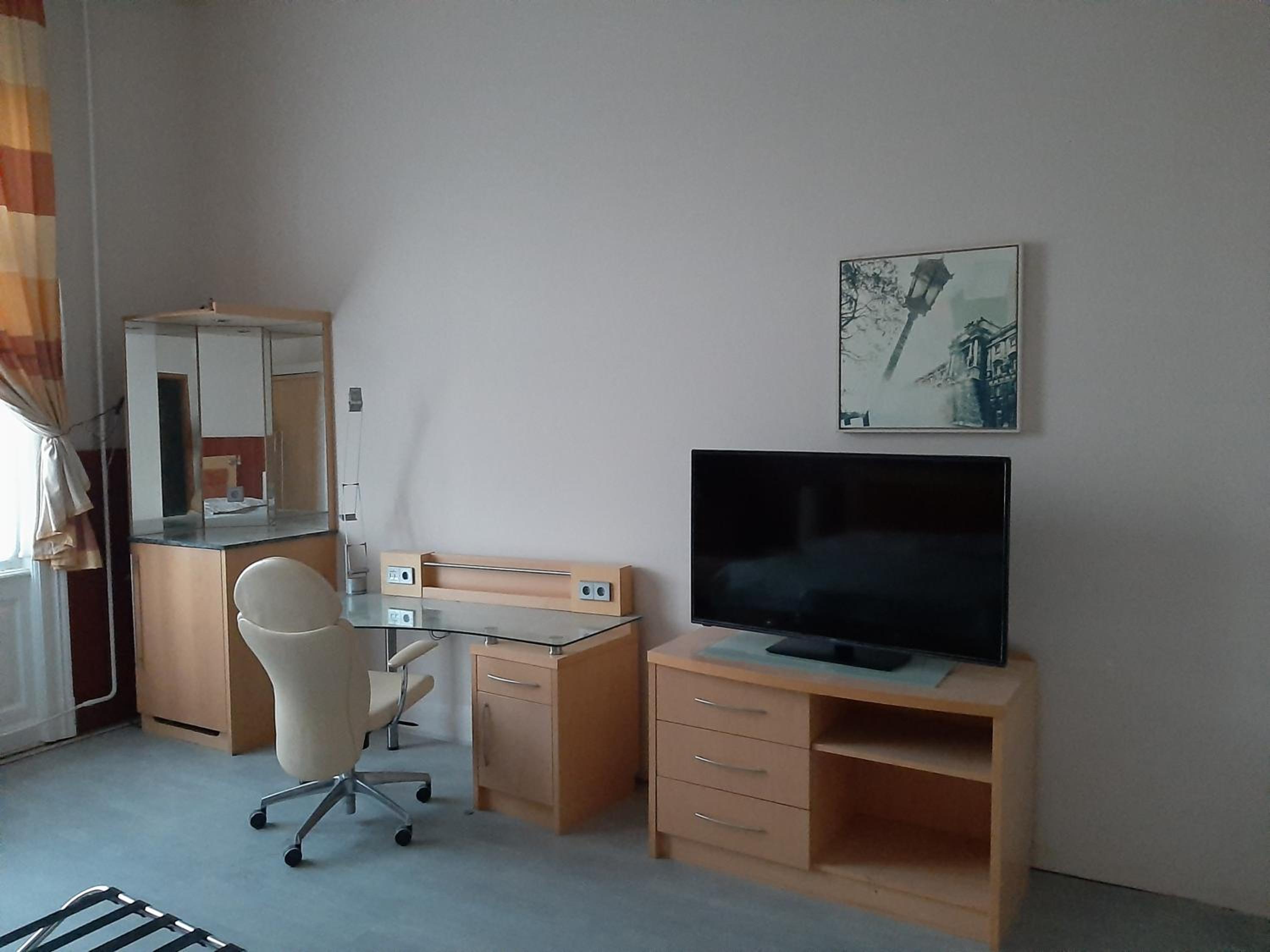 Double Room with Private Bathroom photo 1