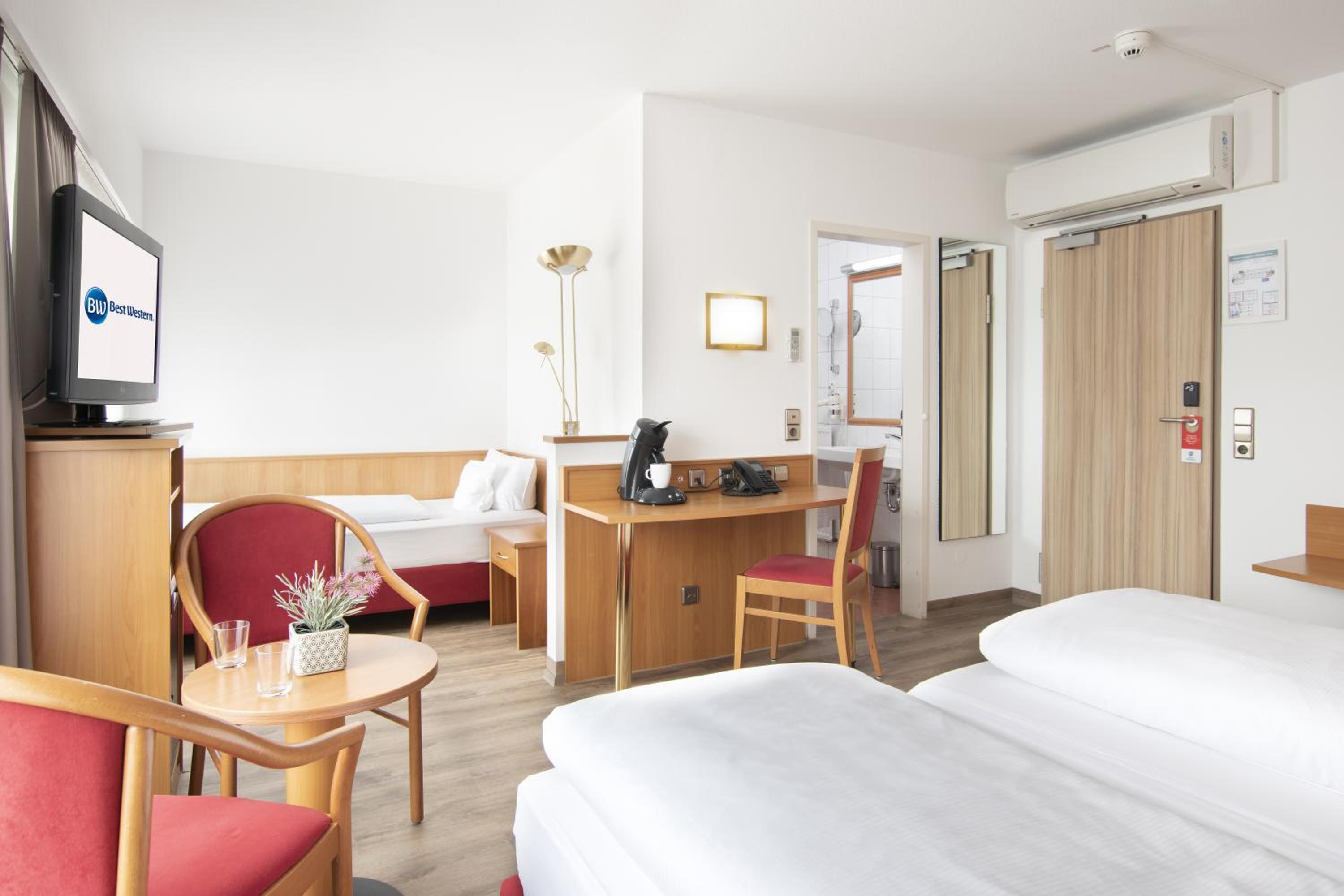 Standard Double Room - Photo 1